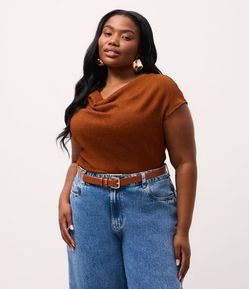Blusa Regular Texturizada com Decote Degagê Curve & Plus Size