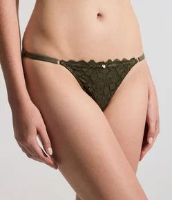 Calcinha String Fio em Renda com Textura Floral