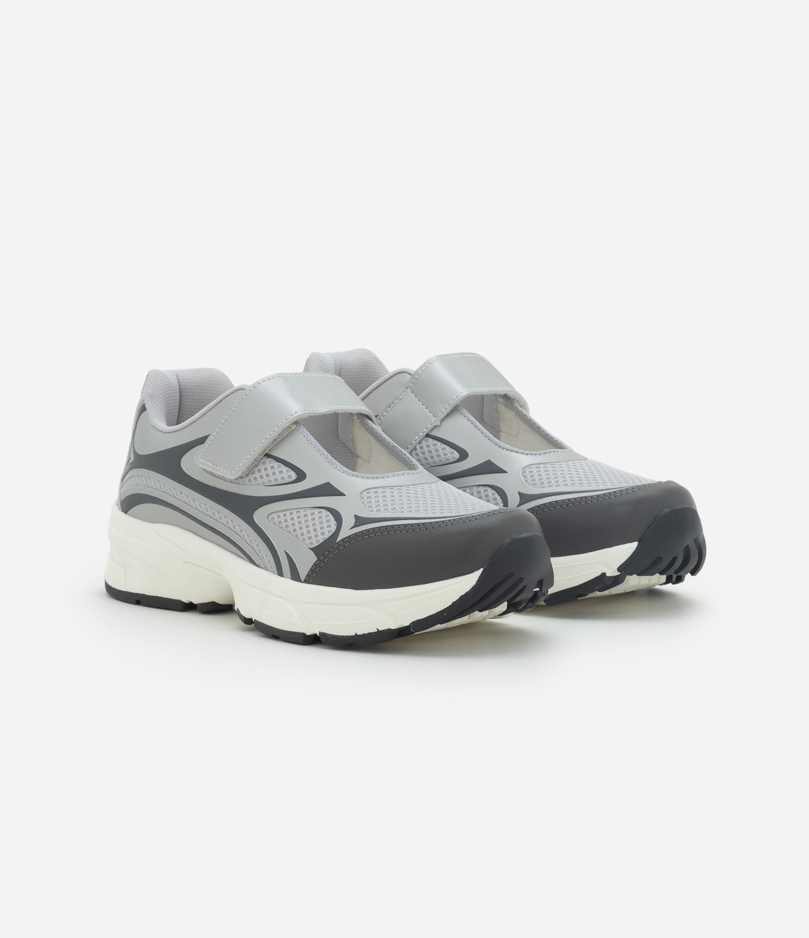 Tênis Jogging Mary Jane em PU com Tira Prata 3