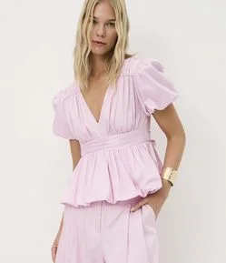 Blusa Peplum Balonê em Tricoline com Faixa na Cintura e Manga Bufante