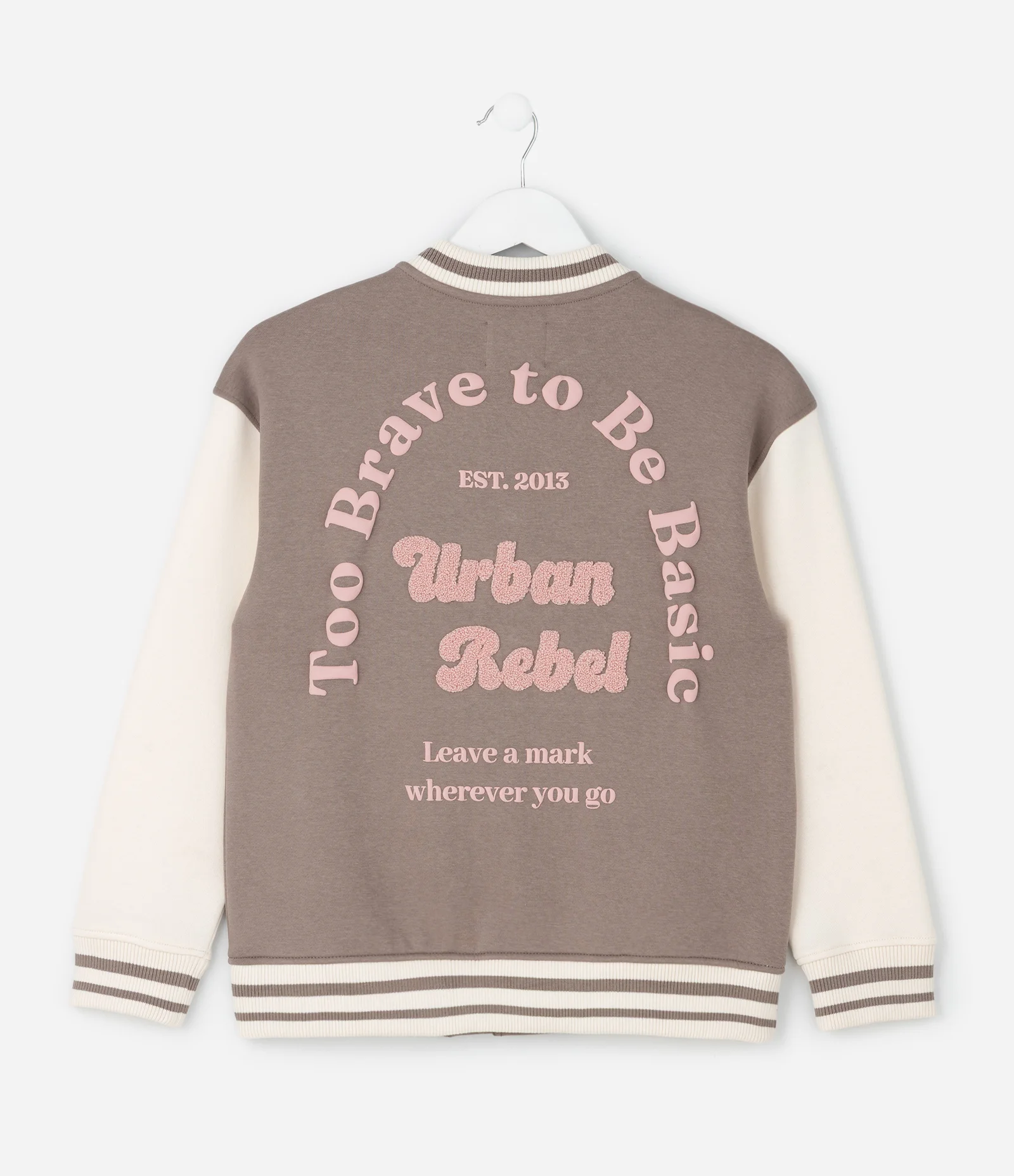 Jaqueta Bomber Infantil com Bordados Lettering – Tam 5 a 14 Anos Bege 2