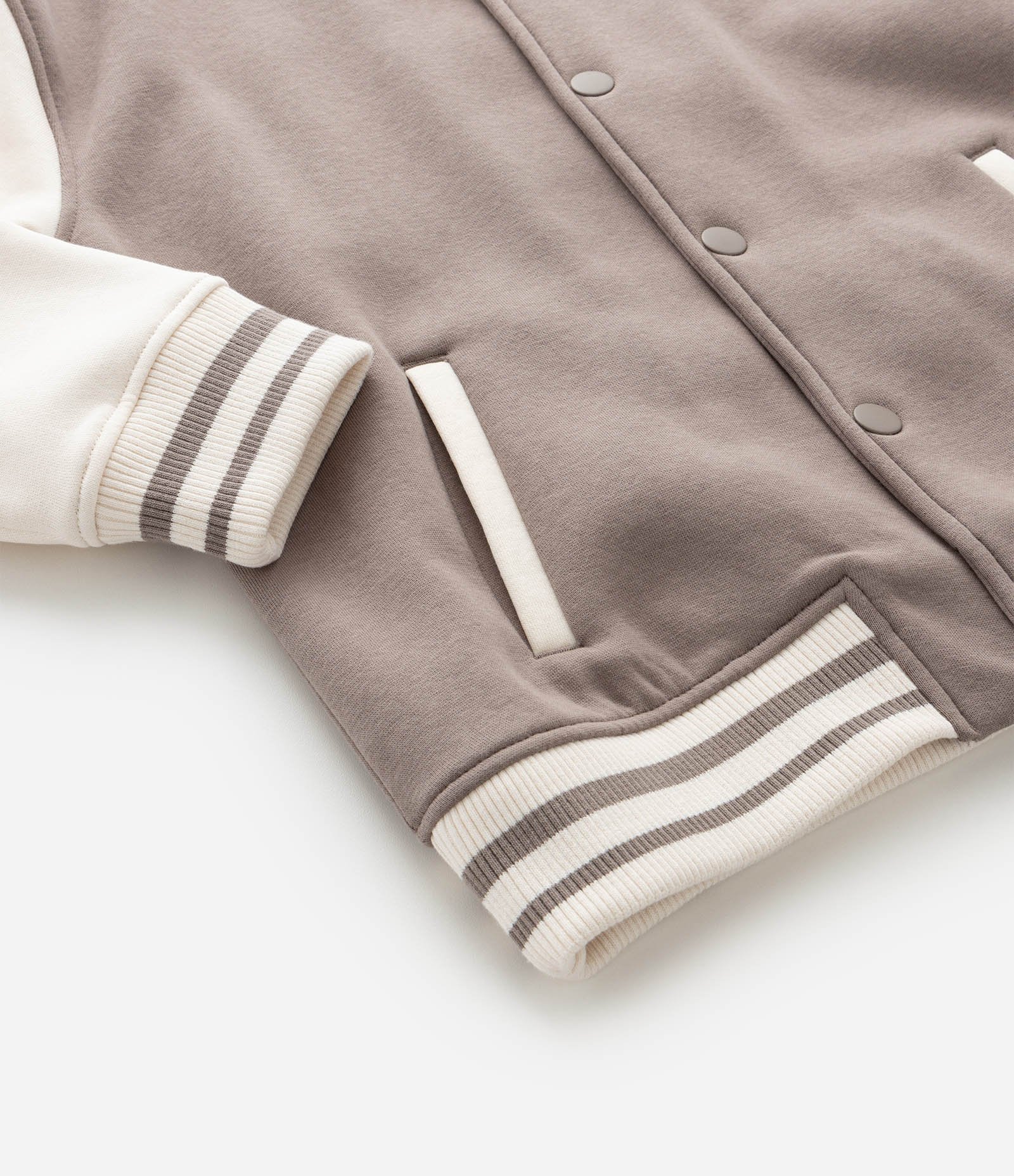 Jaqueta Bomber Infantil com Bordados Lettering – Tam 5 a 14 Anos Bege 6