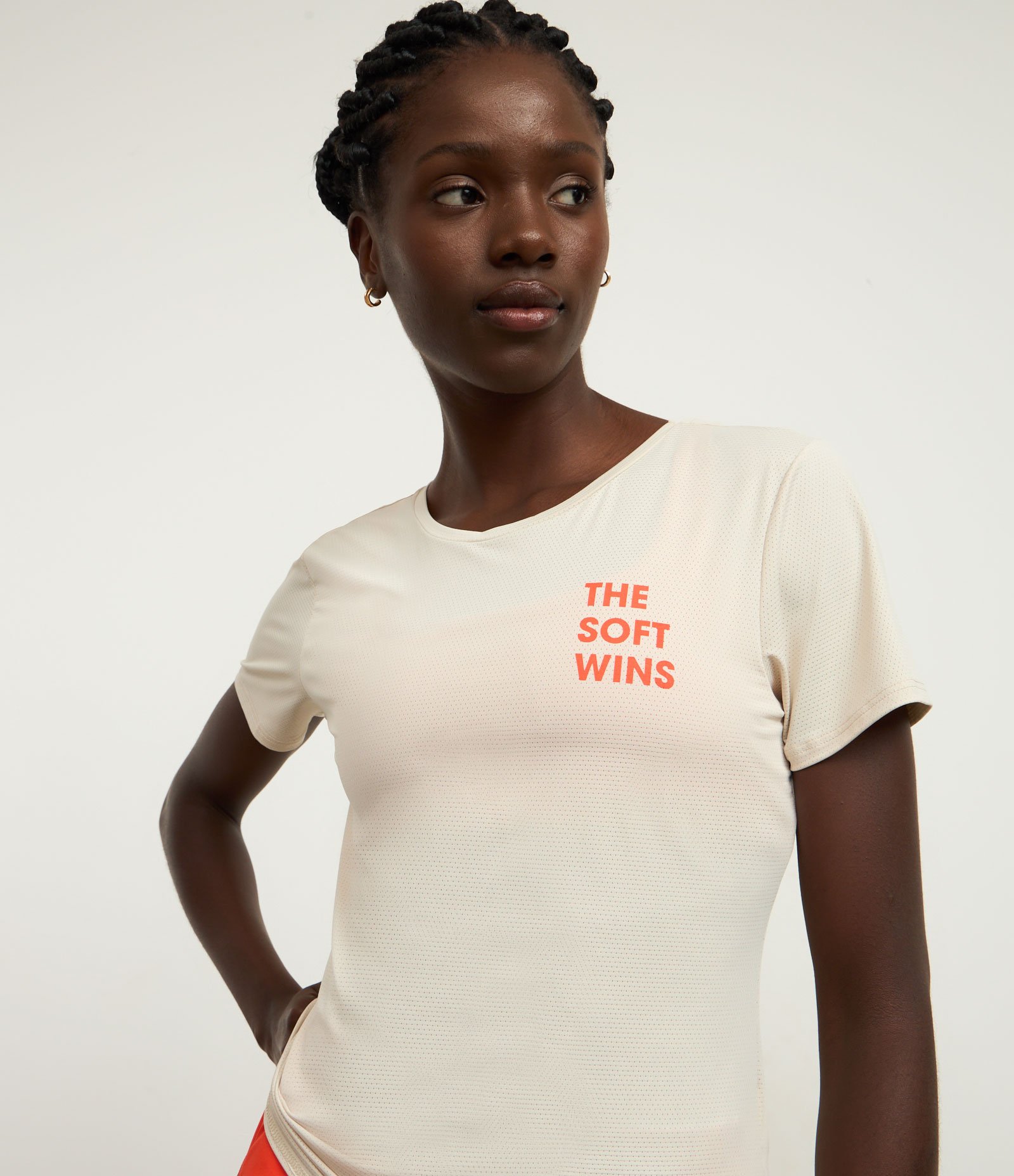 Camiseta Esportiva em Microfibra Manga com Curta Bege 2