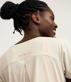 Camiseta Esportiva em Microfibra Manga com Curta