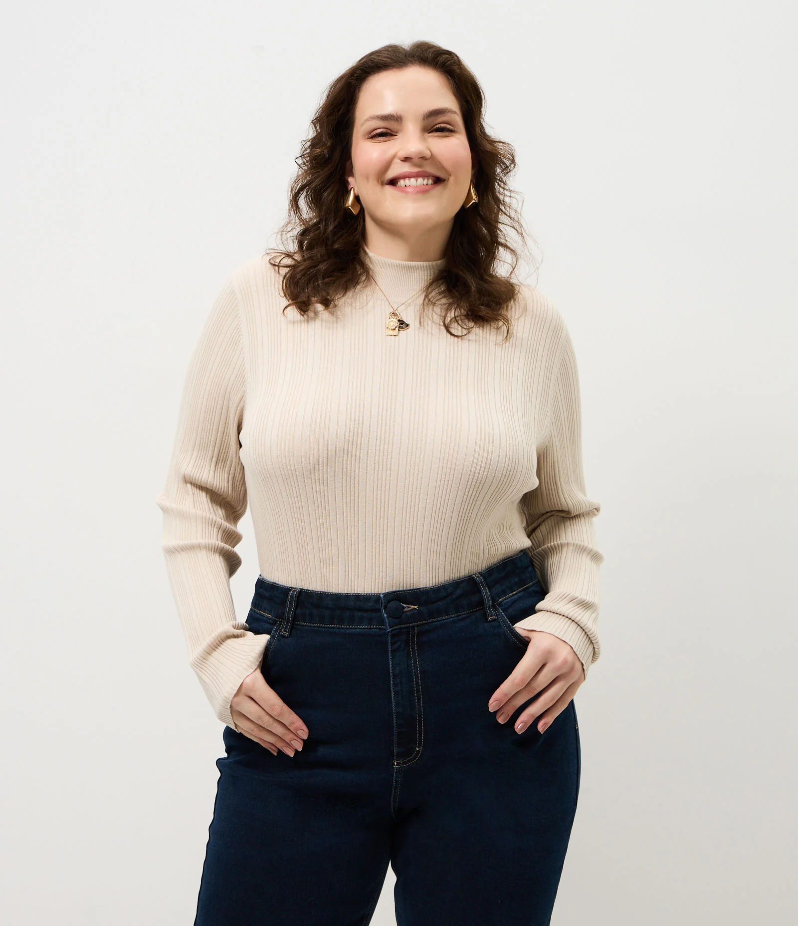 Blusa Canelada com Gola Alta Curve & Plus Size Bege 1