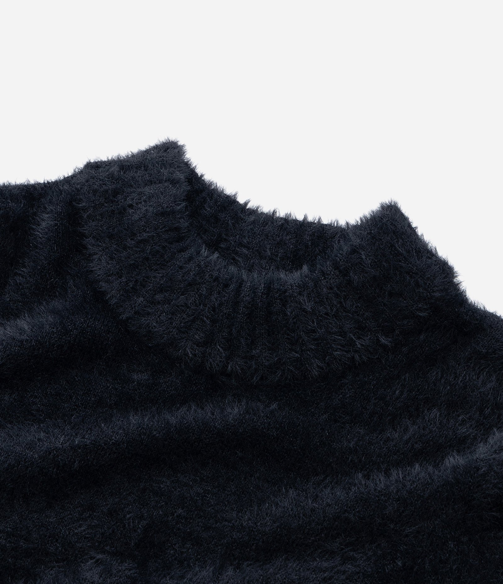 Blusão Alongado em Tricô Peludinho Curve & Plus Size Preto 5