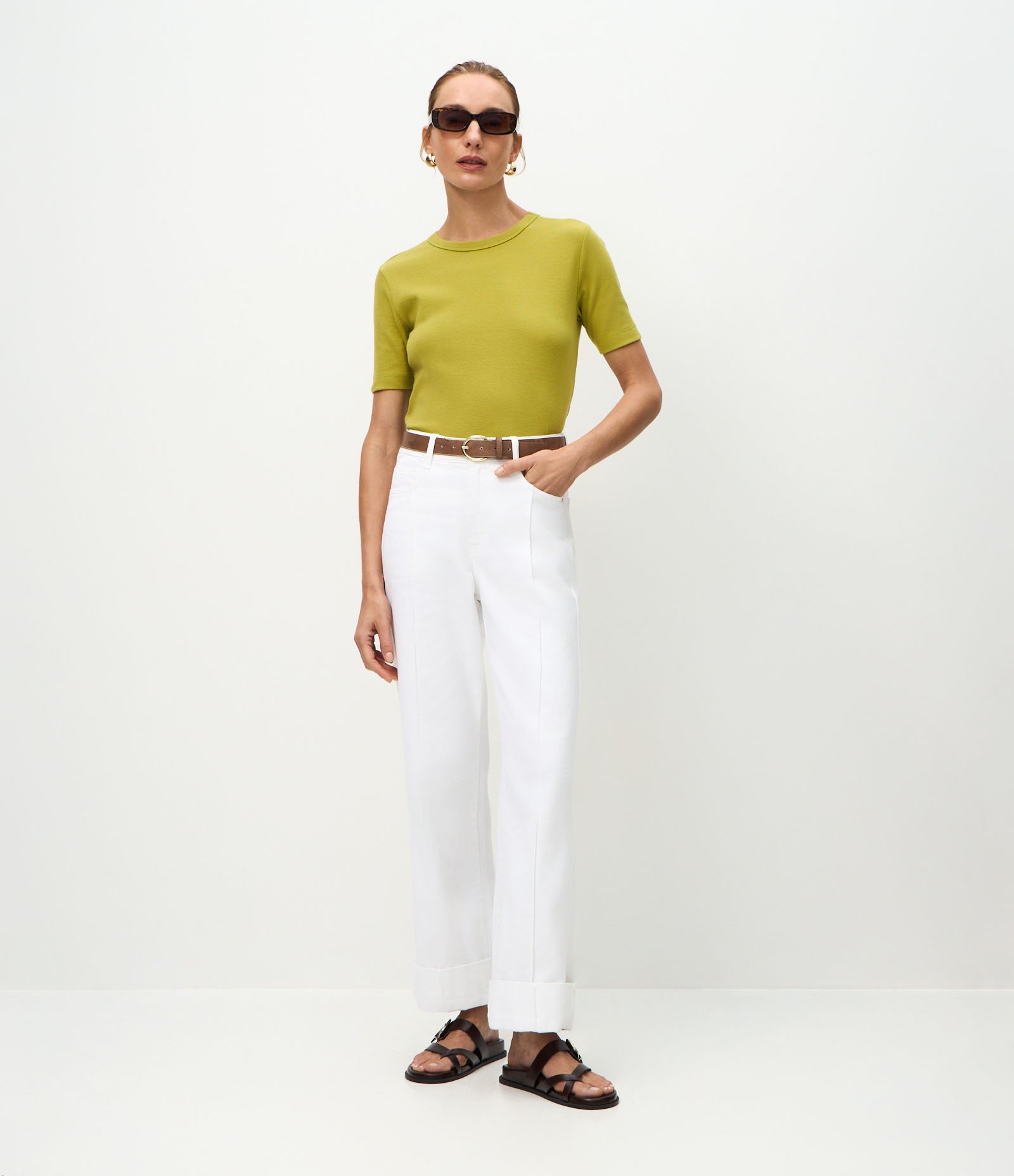 Blusa Básica em Ribana com Corte Ajustado Verde Lima 2