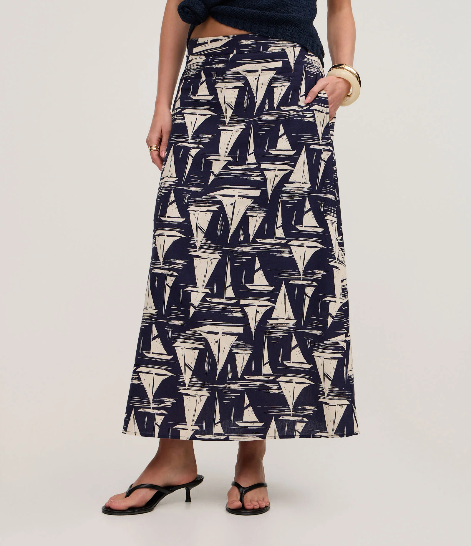 Saia Midi em Viscolinho com Estampa Náutica e Cós Elástico Azul 3