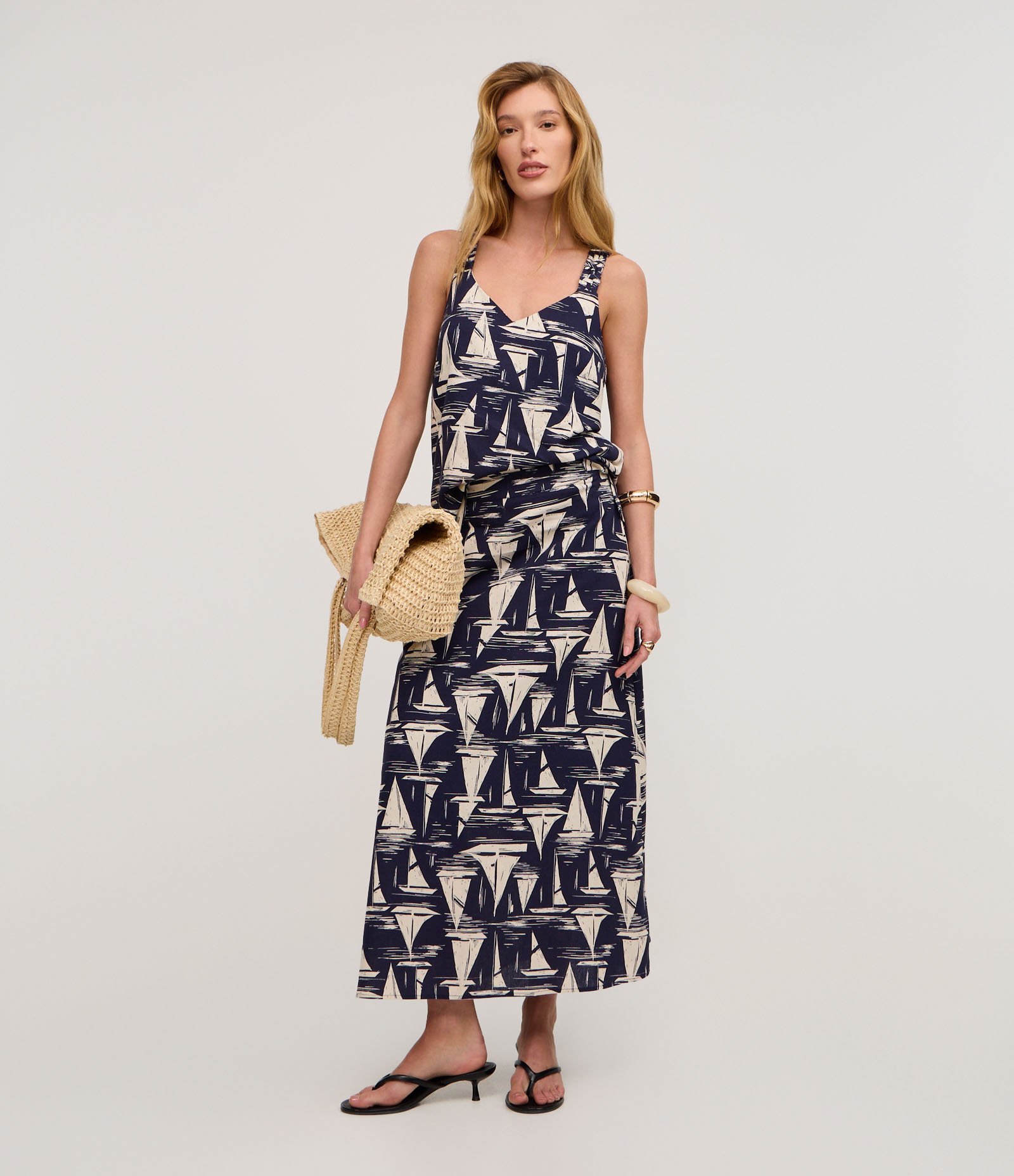 Saia Midi em Viscolinho com Estampa Náutica e Cós Elástico Azul 5