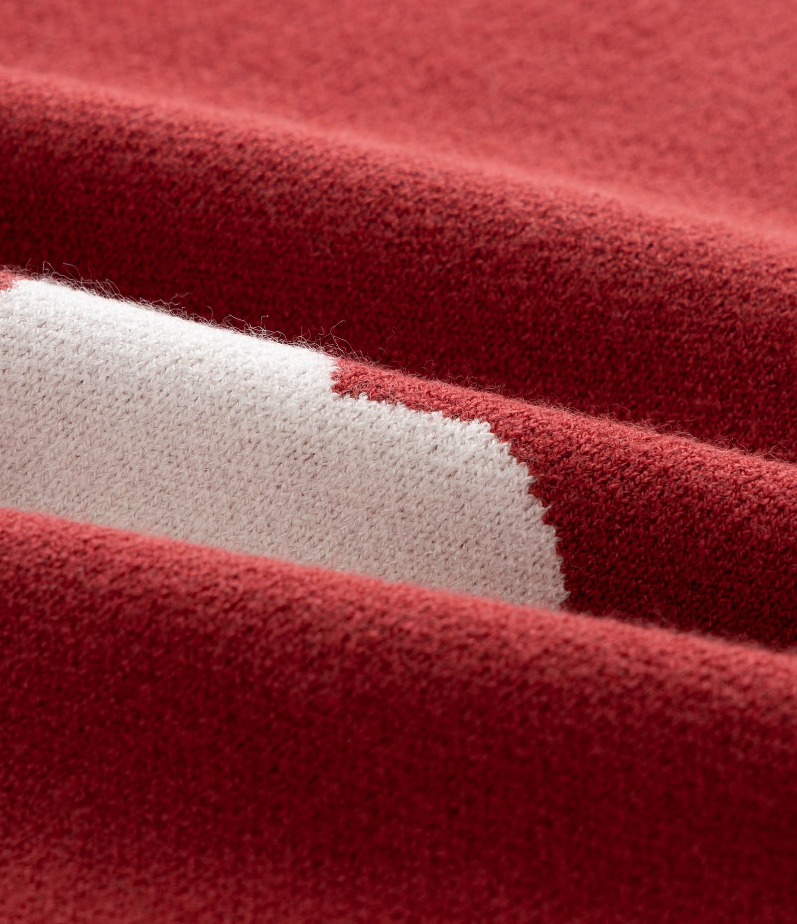 Casaco em Tricô Jacquard de Corações Curve & Plus Size Vermelho 3