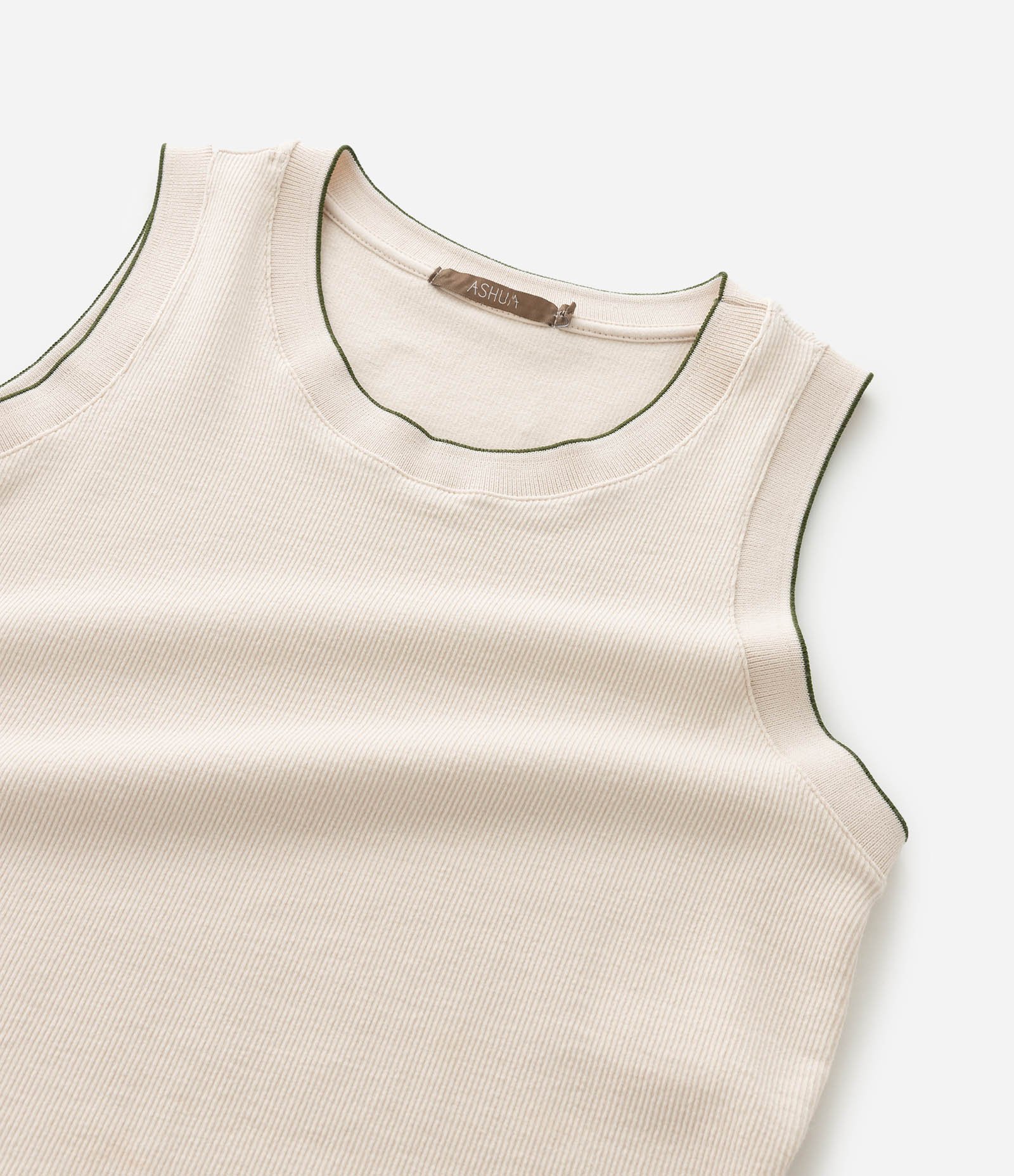 Regata em Ribana com Retilínea no Decote Curve & Plus Size Off White 7