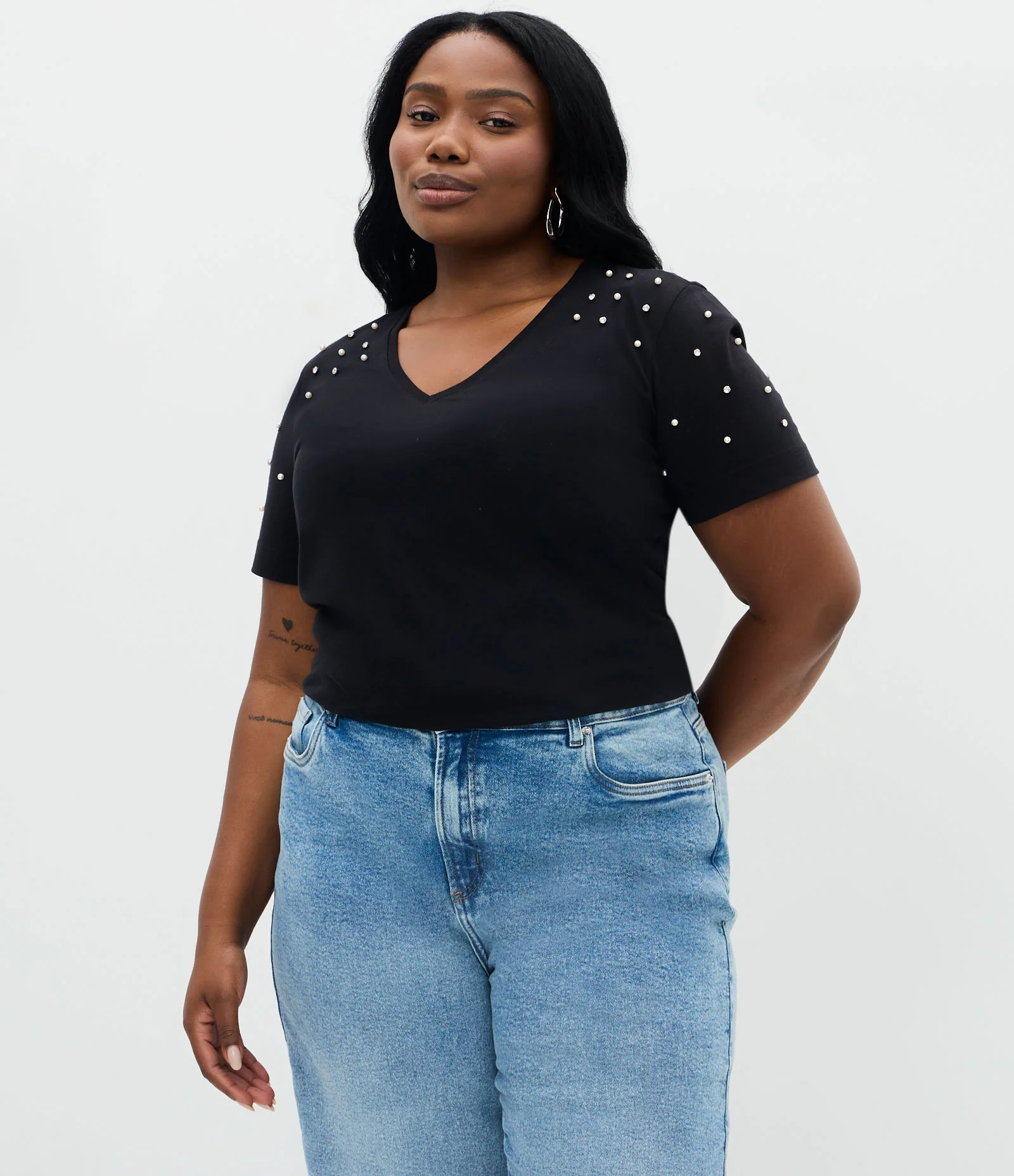 Blusa Regular em Algodão com Aplicação de Strass Curve & Plus Size Preto 1