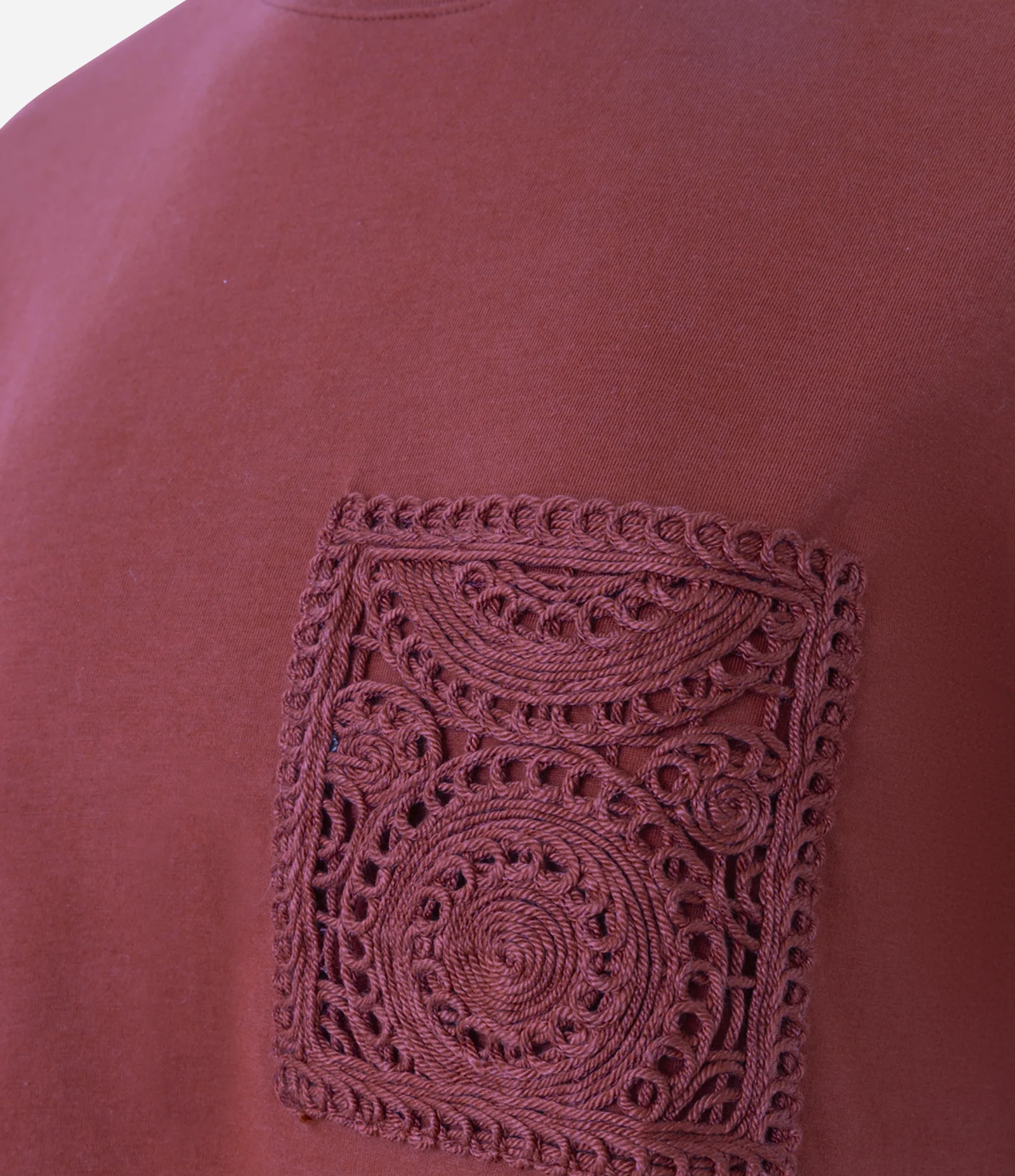 Camiseta Manga Curta em Algodão com Bolso Rendado Vinho 2