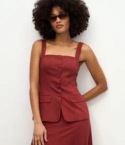 Blusa em Viscolinho com Abotoamento Frontal e Alças Largas