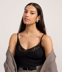 Blusa Regata com Alças Finas e Renda no Decote