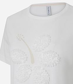 Camiseta em Algodão com Bordado 3D Floral