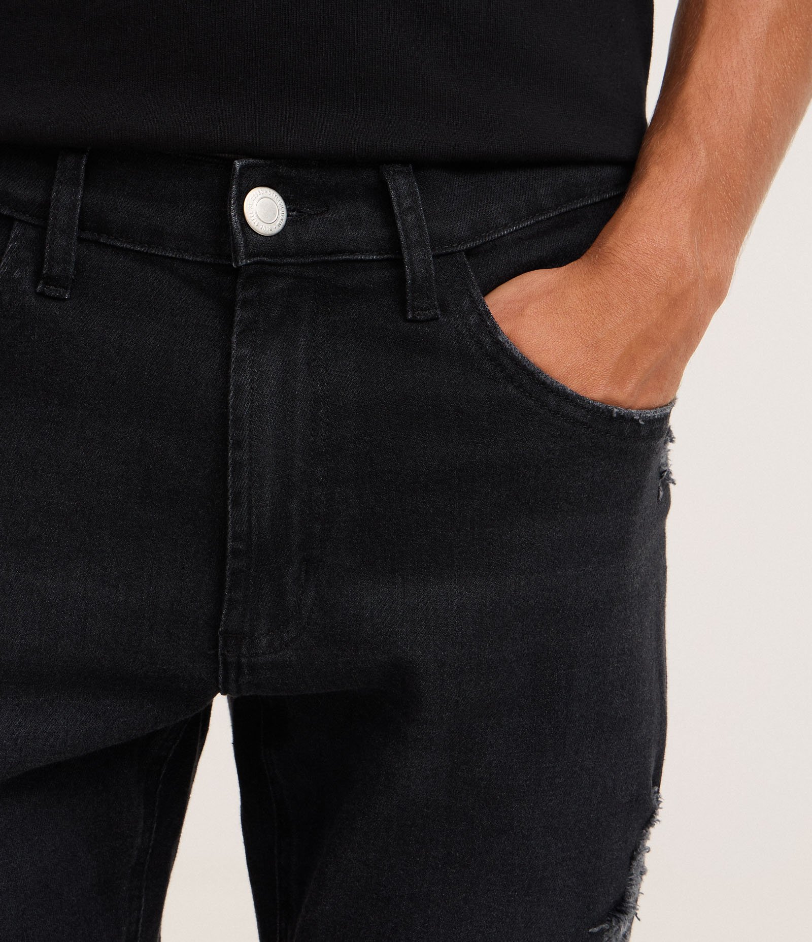 Calça Jeans Skinny Cropped com Rasgos Preto 4