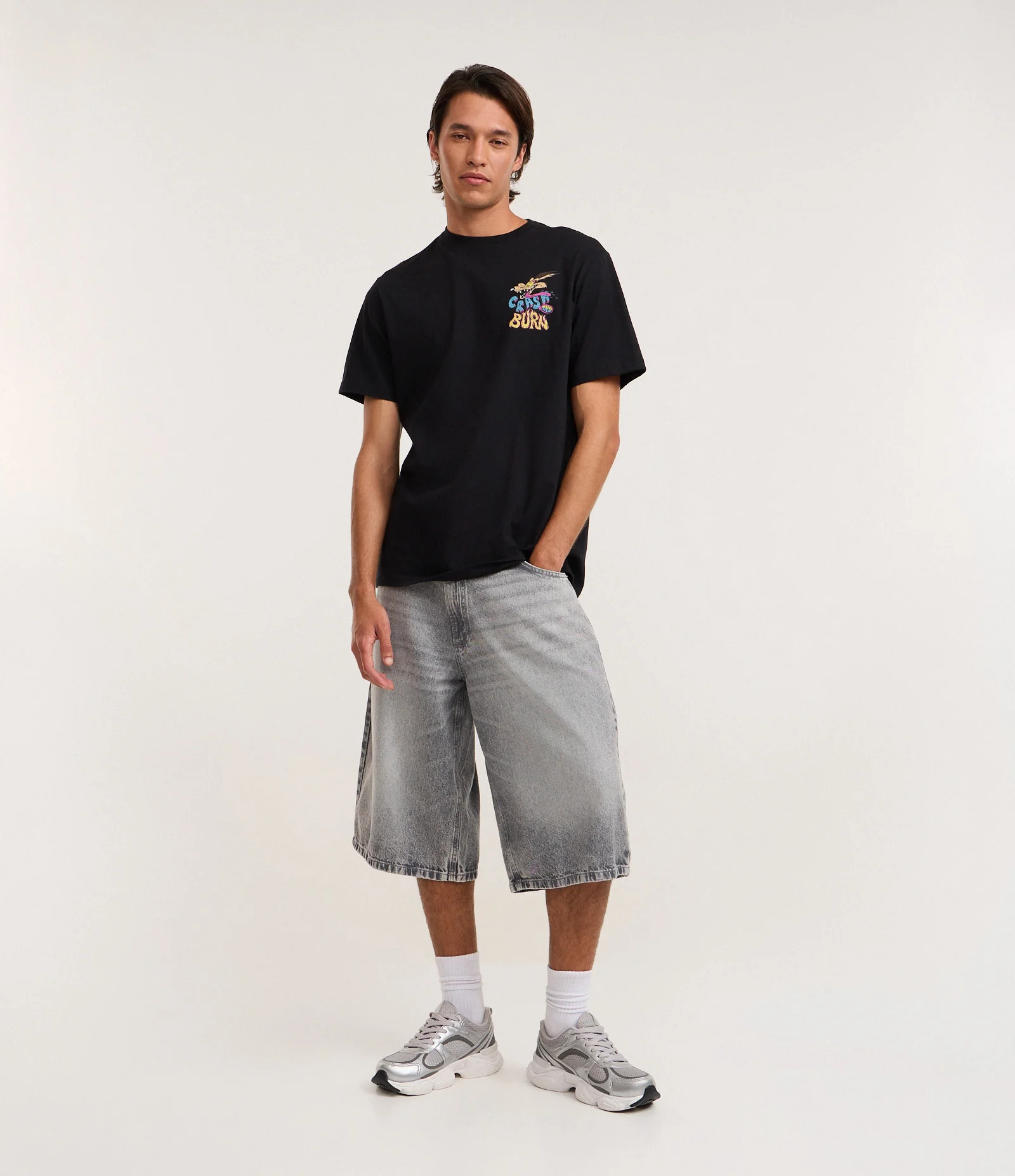 Camiseta Comfort  em Algodão com Estampa Coiote Crash And Burn Preto 4