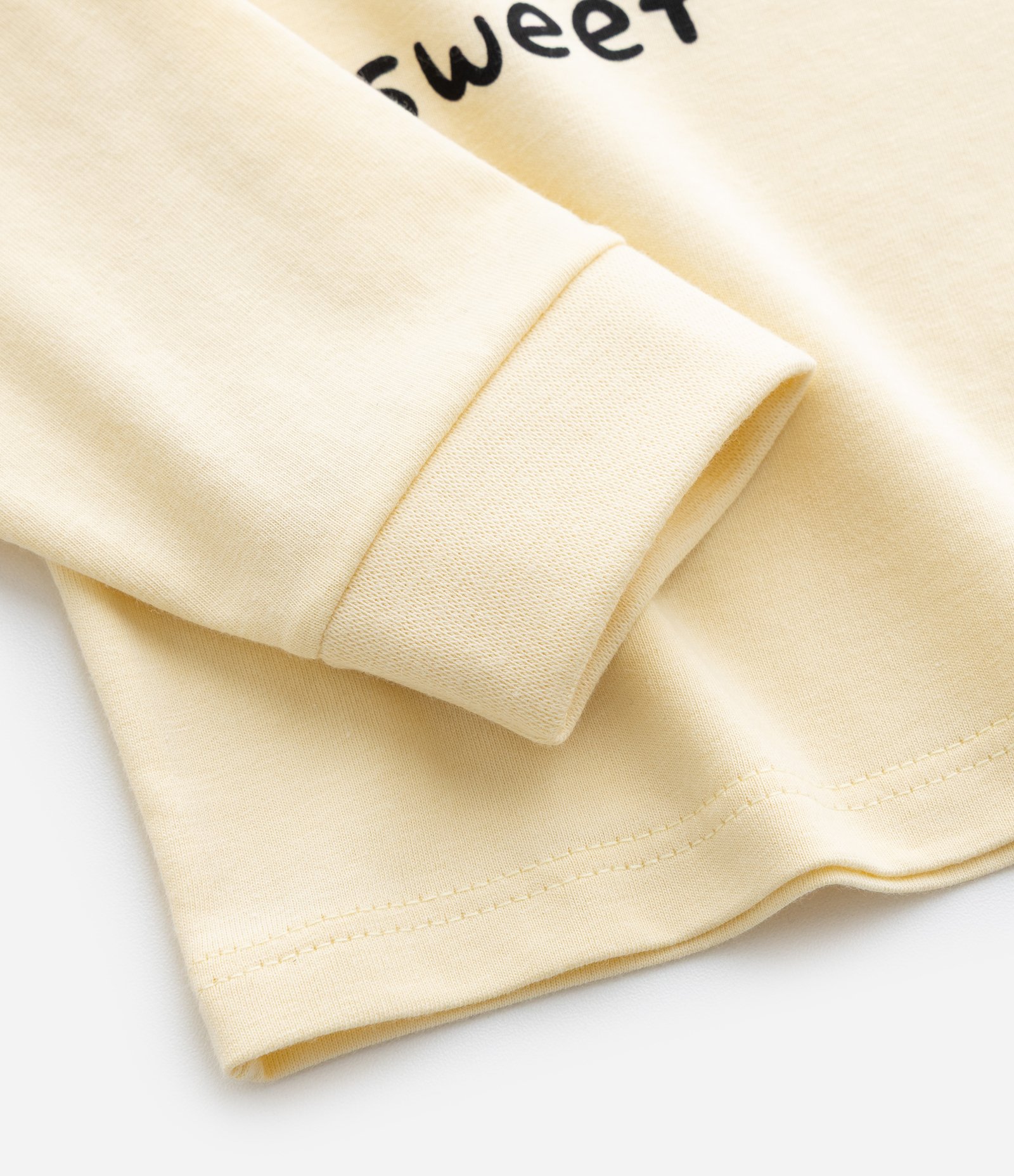 Pijama Infantil com Estampa de Abelhas e Flores – Tam 1 a 6 Anos Amarelo Claro 10