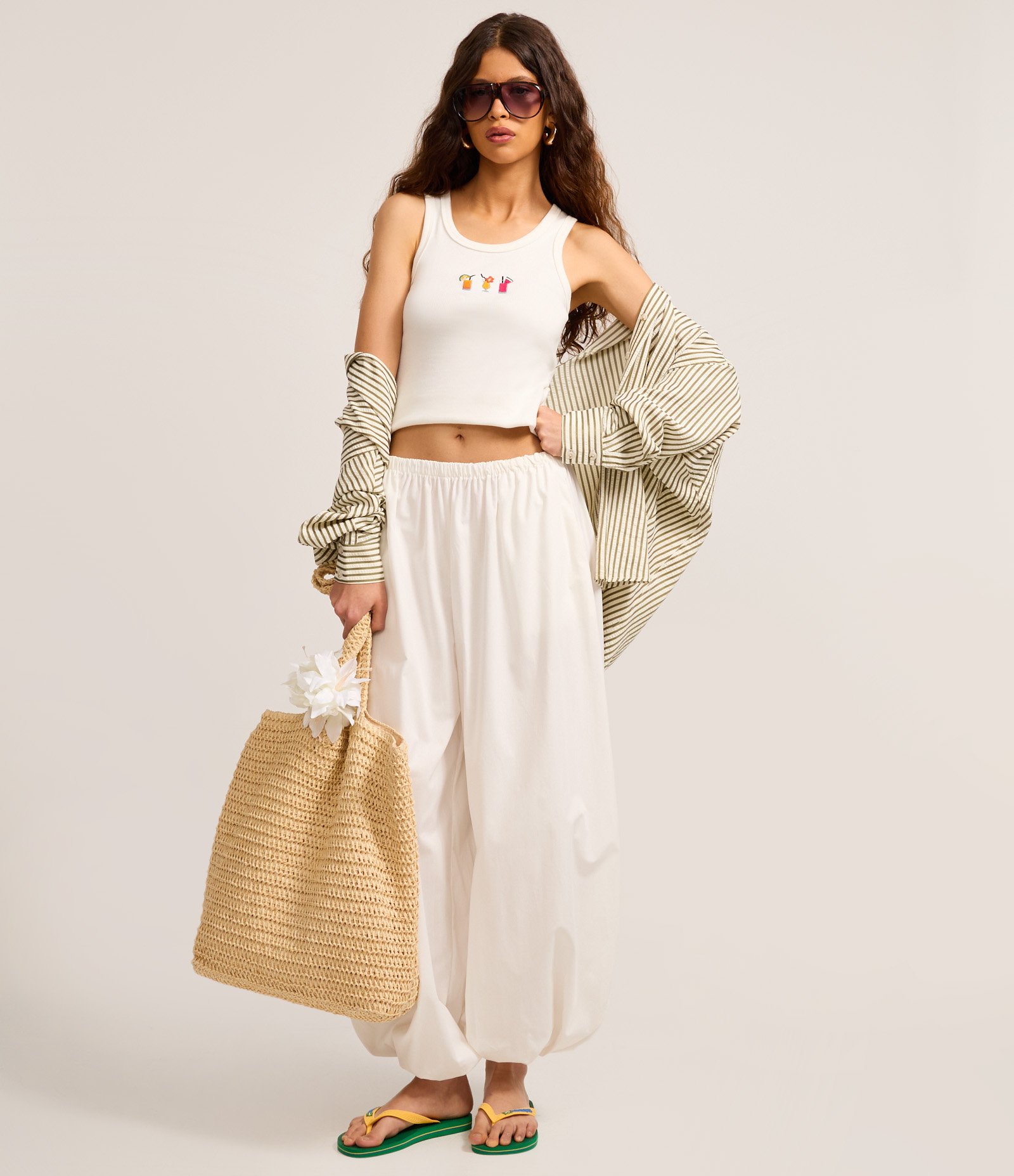 Blusa Regata em Ribana com Bordado de Drinks Branco 2