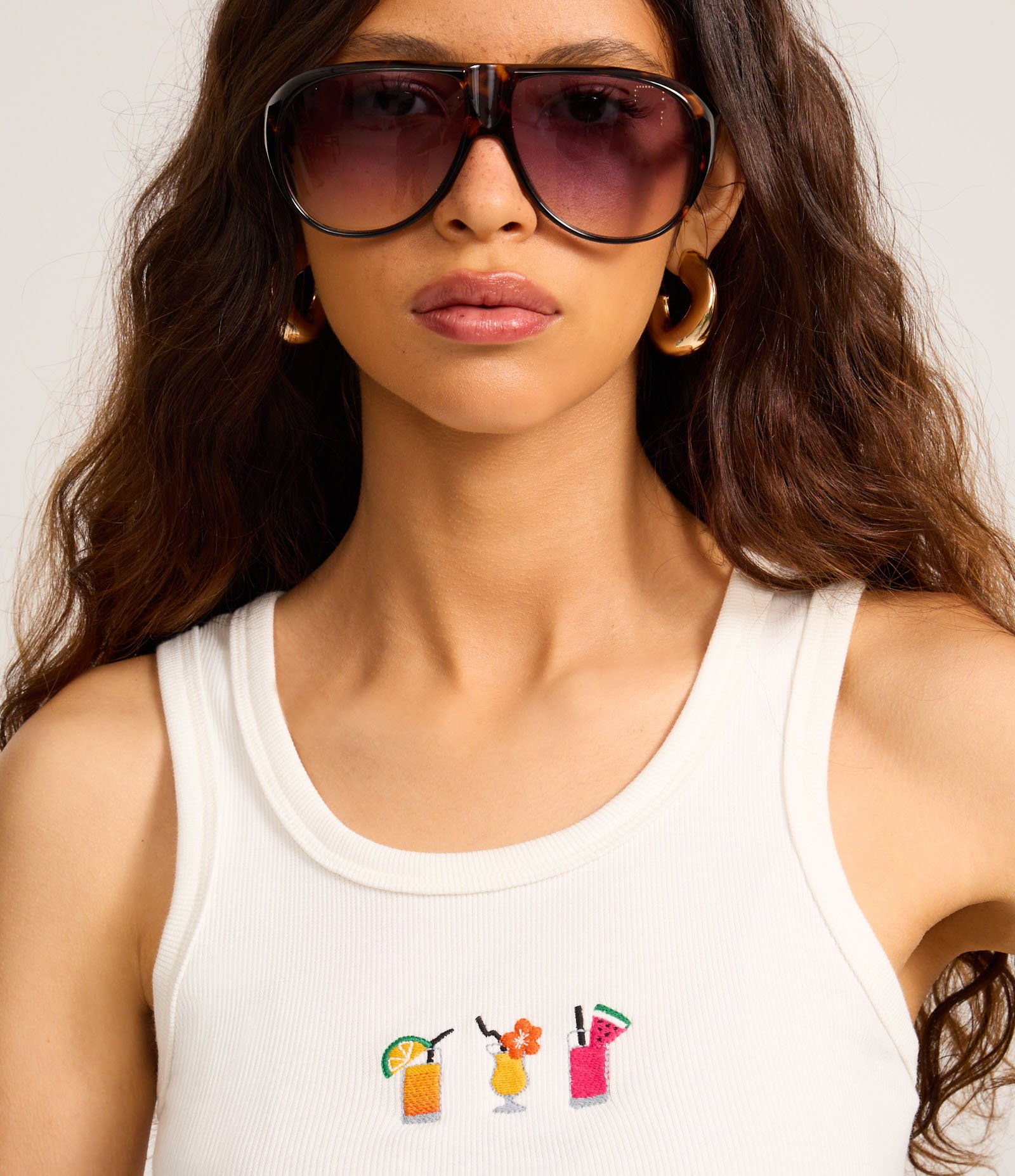 Blusa Regata em Ribana com Bordado de Drinks Branco 4