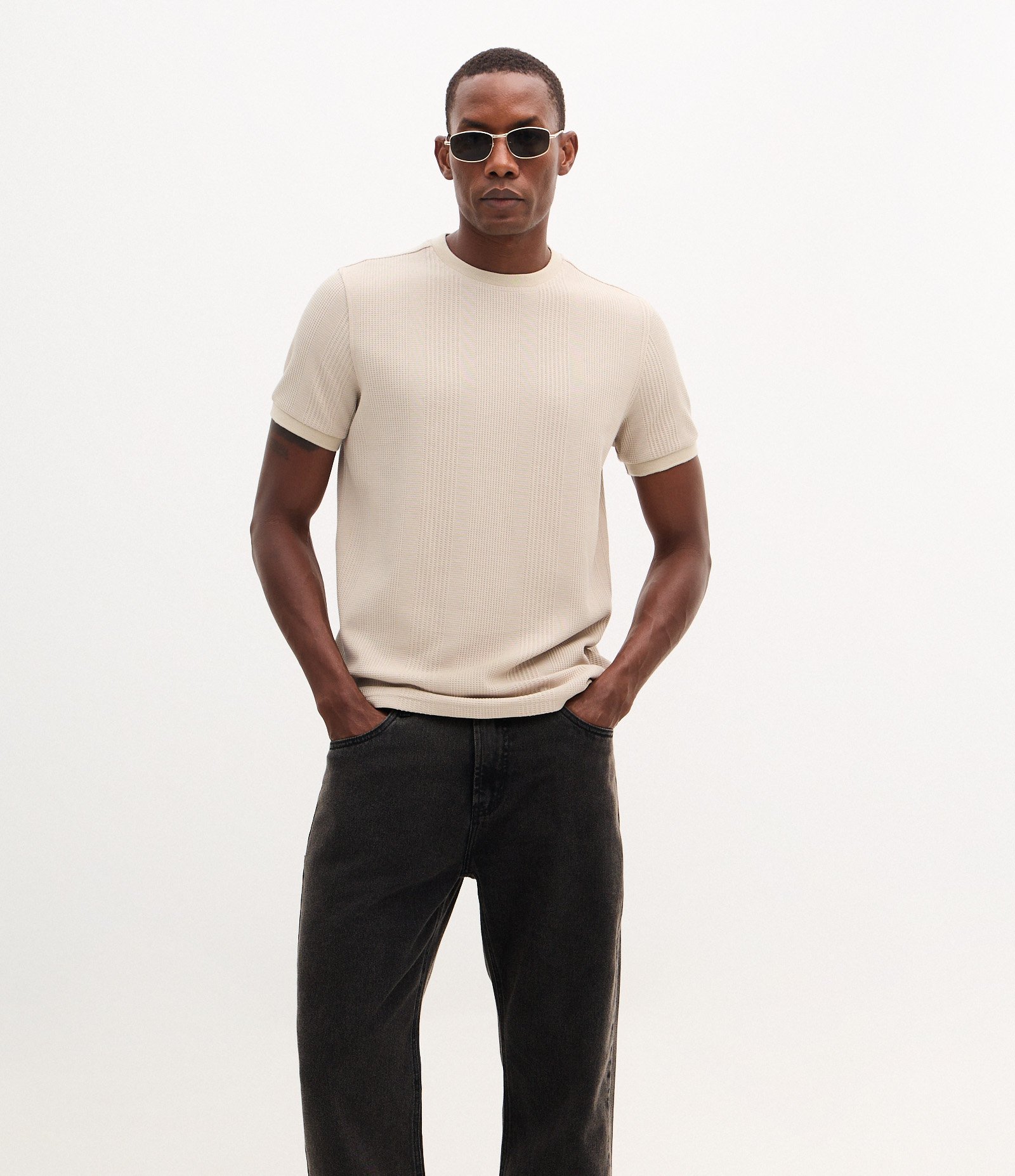 Calça Reta em Jeans Estonado Preto 5