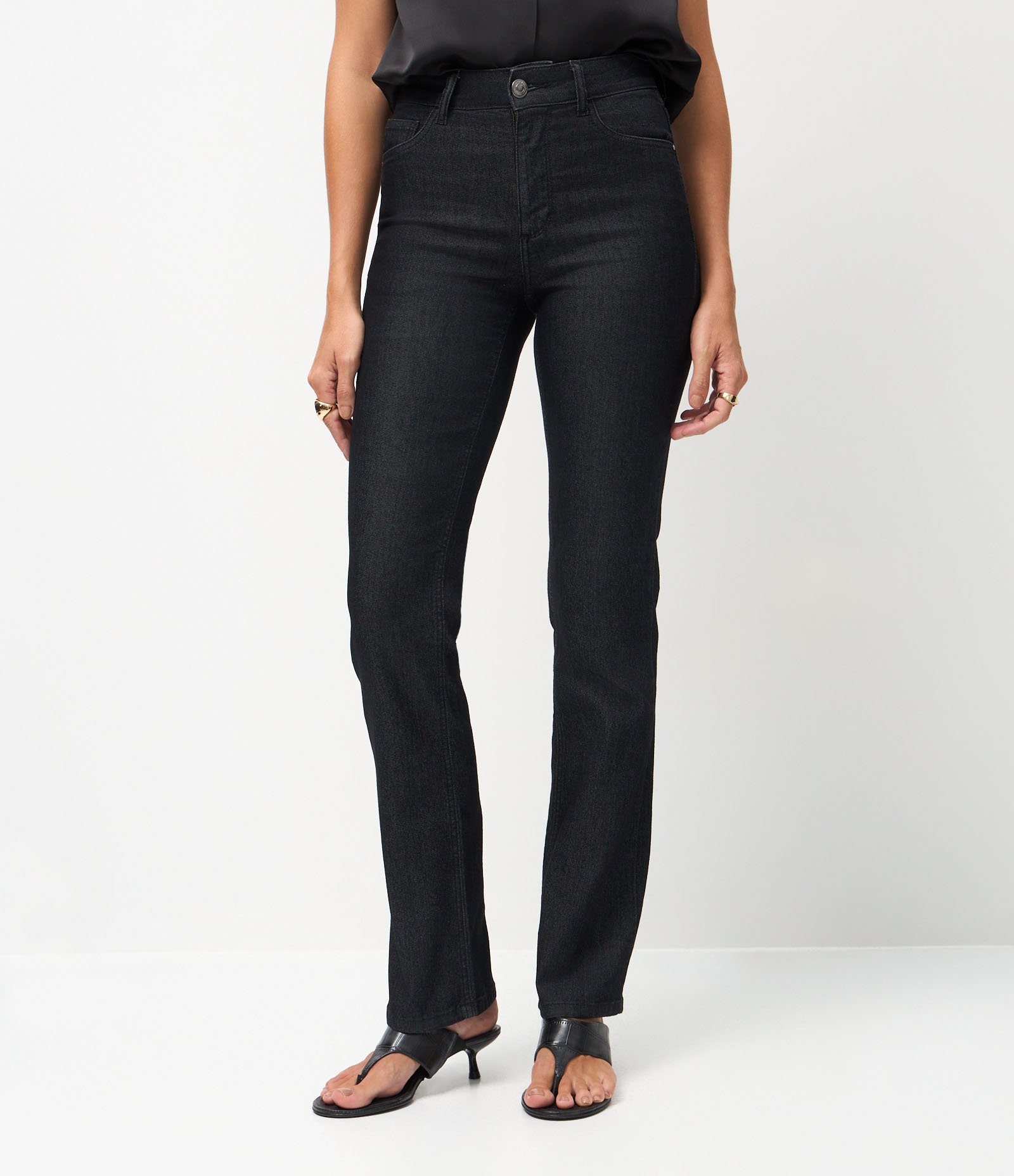 Calça Reta em Jeans com Elastano e Cintura Alta Preto 3