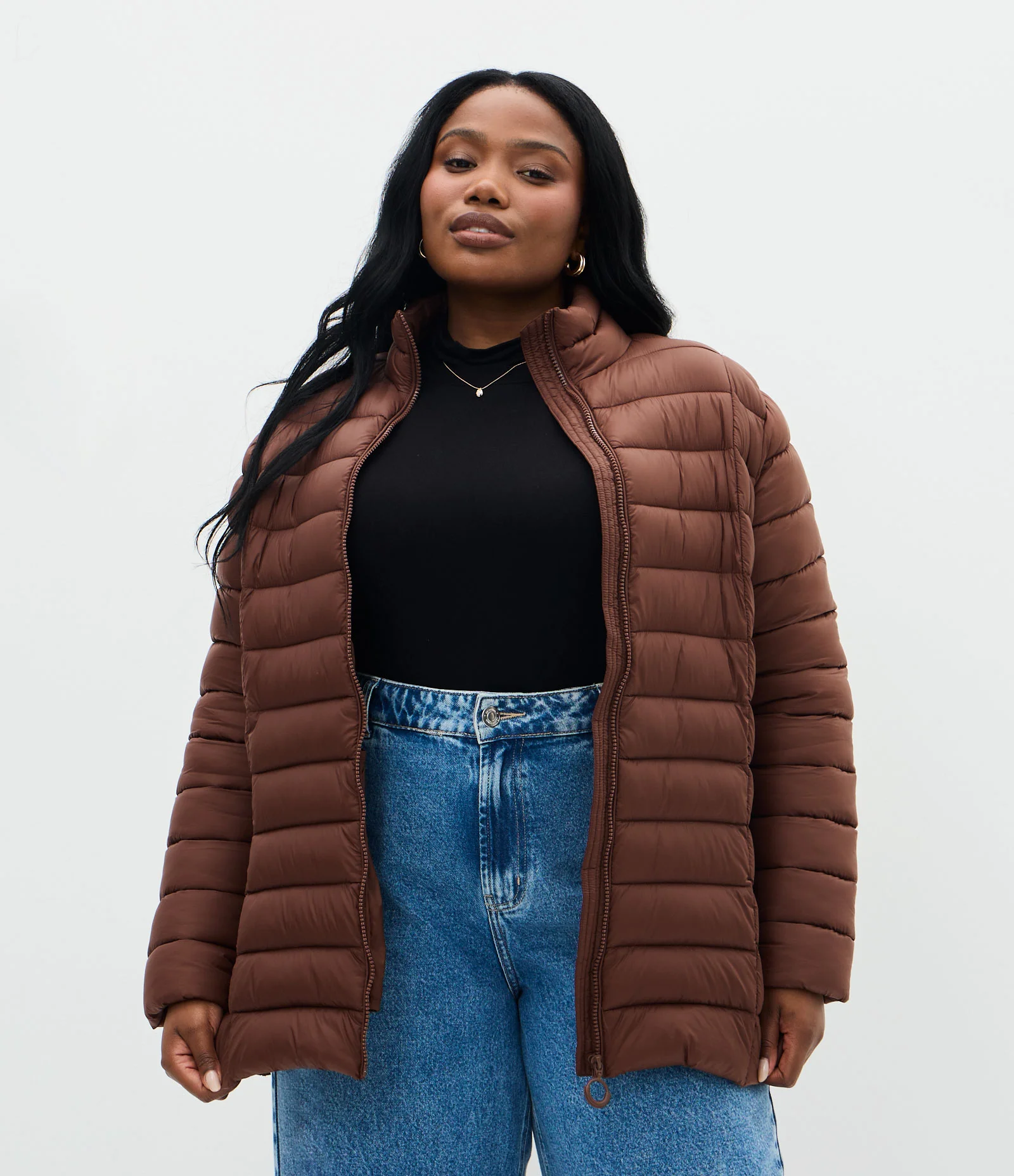 Jaqueta Puffer Ultralight Alongada em Poliamida Curve & Plus Size Marrom 1