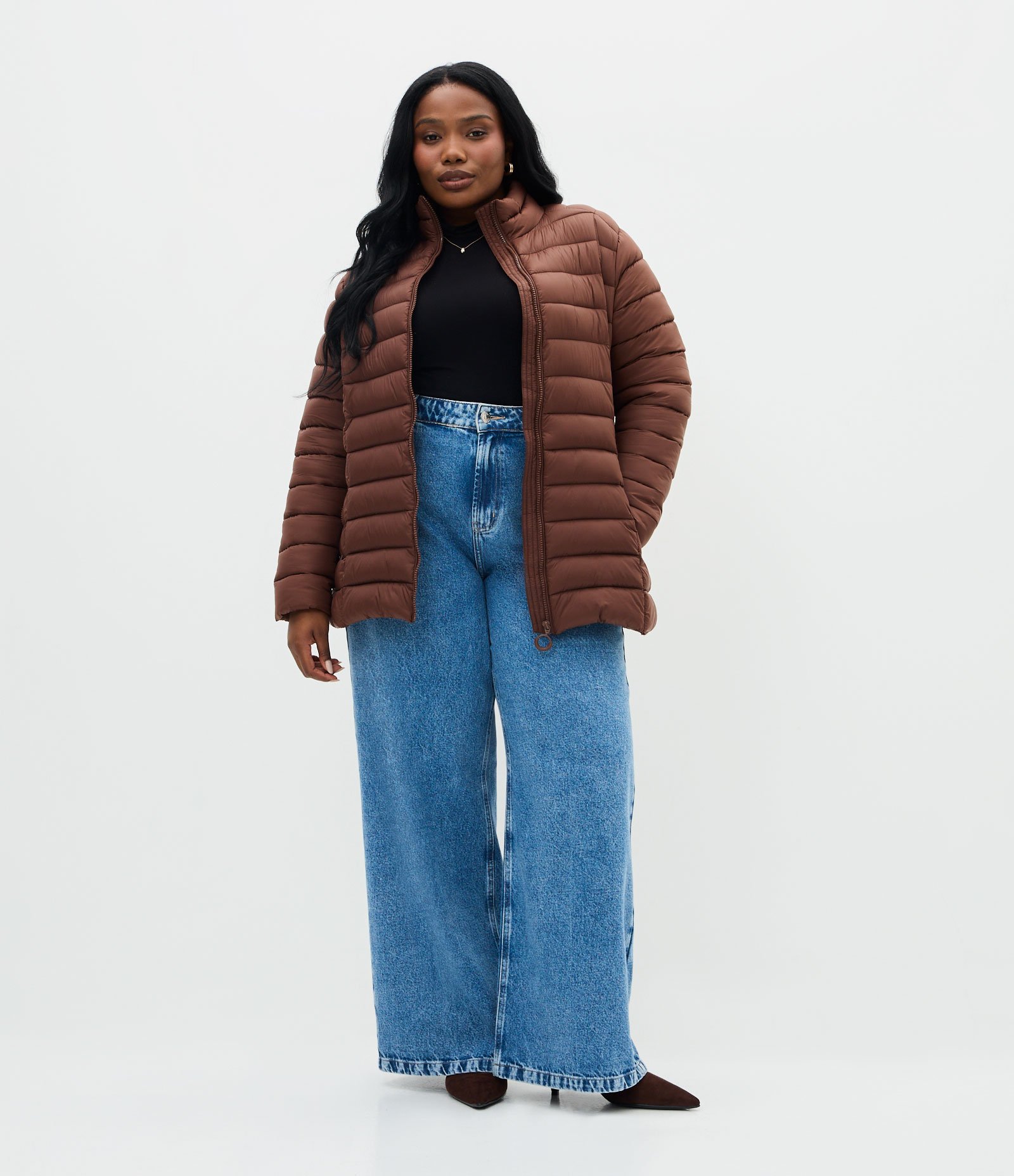 Jaqueta Puffer Ultralight Alongada em Poliamida Curve & Plus Size Marrom 2