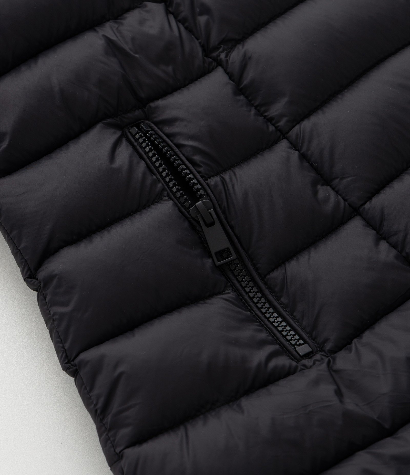 Jaqueta Puffer Ultralight Alongada em Poliamida Curve & Plus Size Preto 4