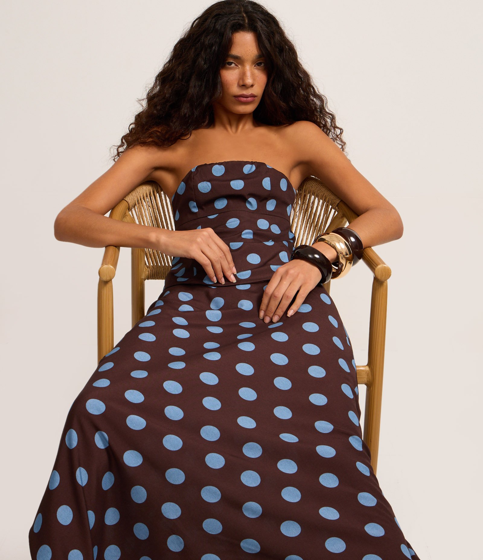 Saia Long Midi em Viscose com Estampa Poá Preto 5