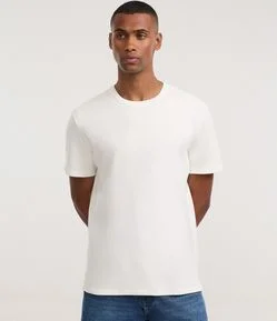 Camiseta Texturizada com Gola Redonda e Manga Curta