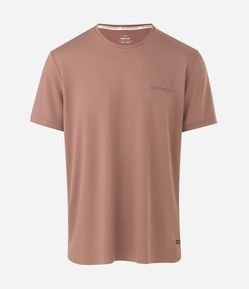 Camiseta Esportiva em Tecnologia Dry com Estampa Lettering Texturizada