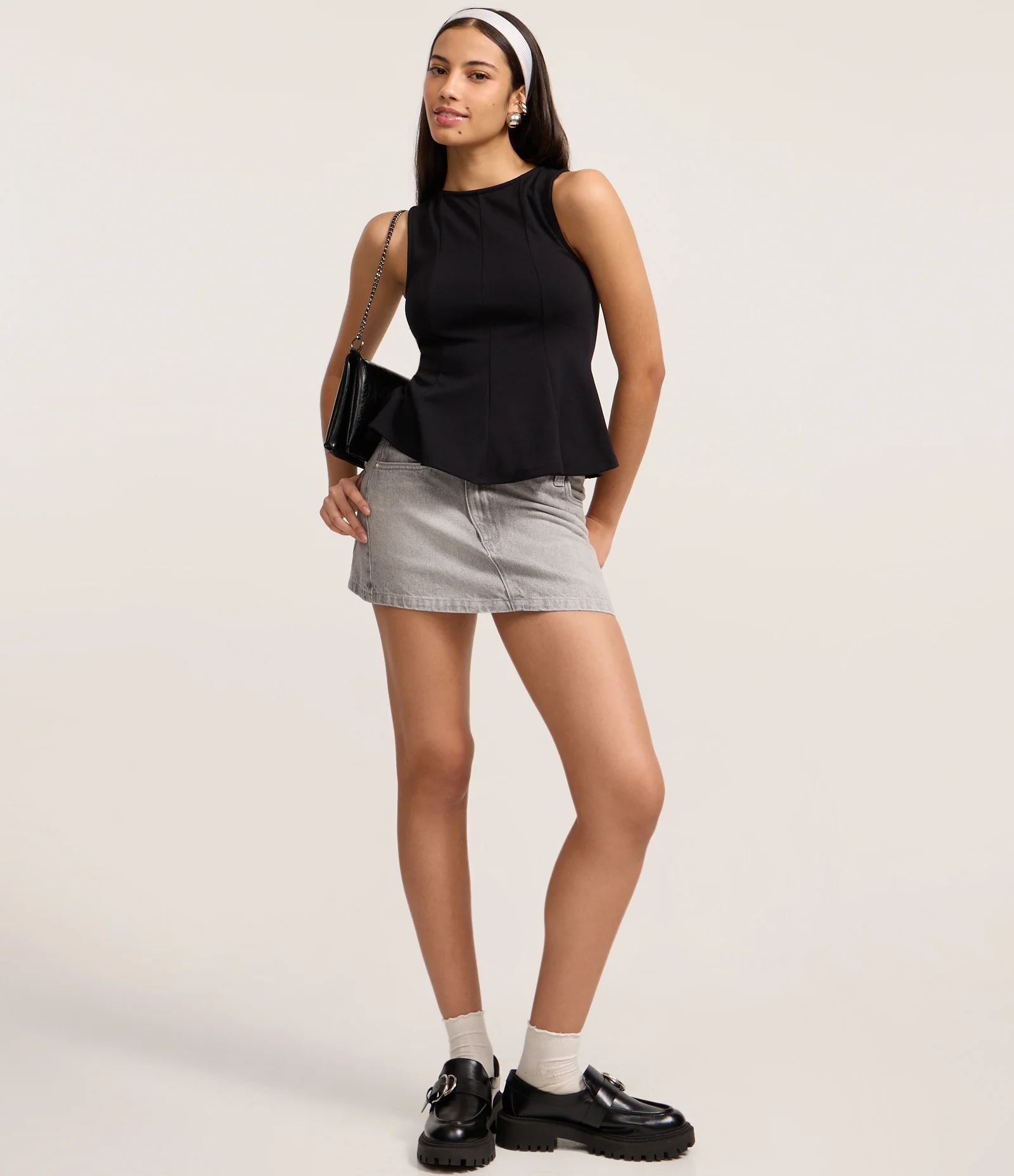 Blusa Peplum Alongada em Ponto Roma com Alça Larga Preto 2