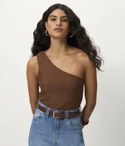 Blusa Texturizada em Anarruga e Decote Ombro Só