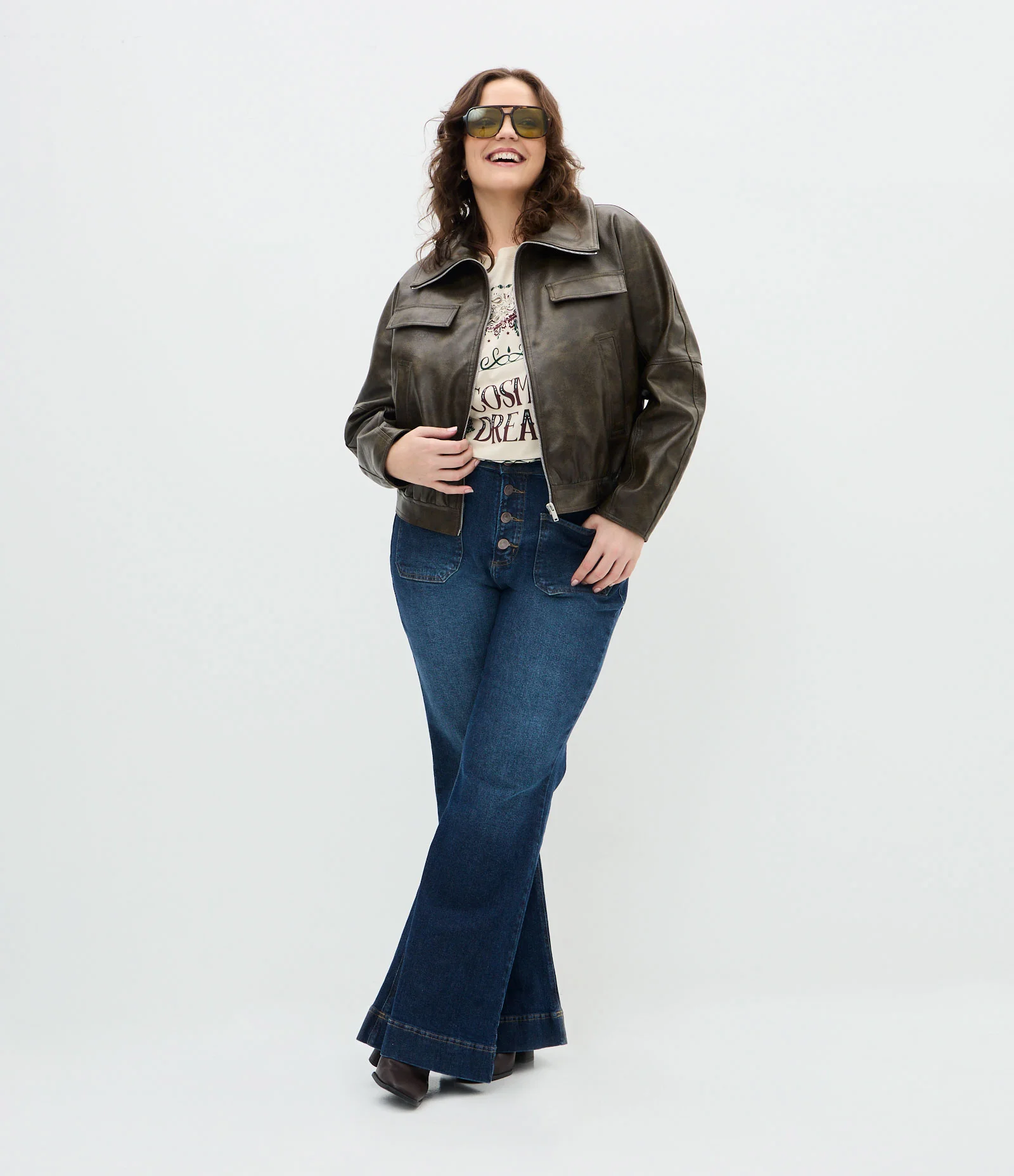 Jaqueta Bomber com Efeito Manchado Bolsos Curve e Plus Size Marrom 2