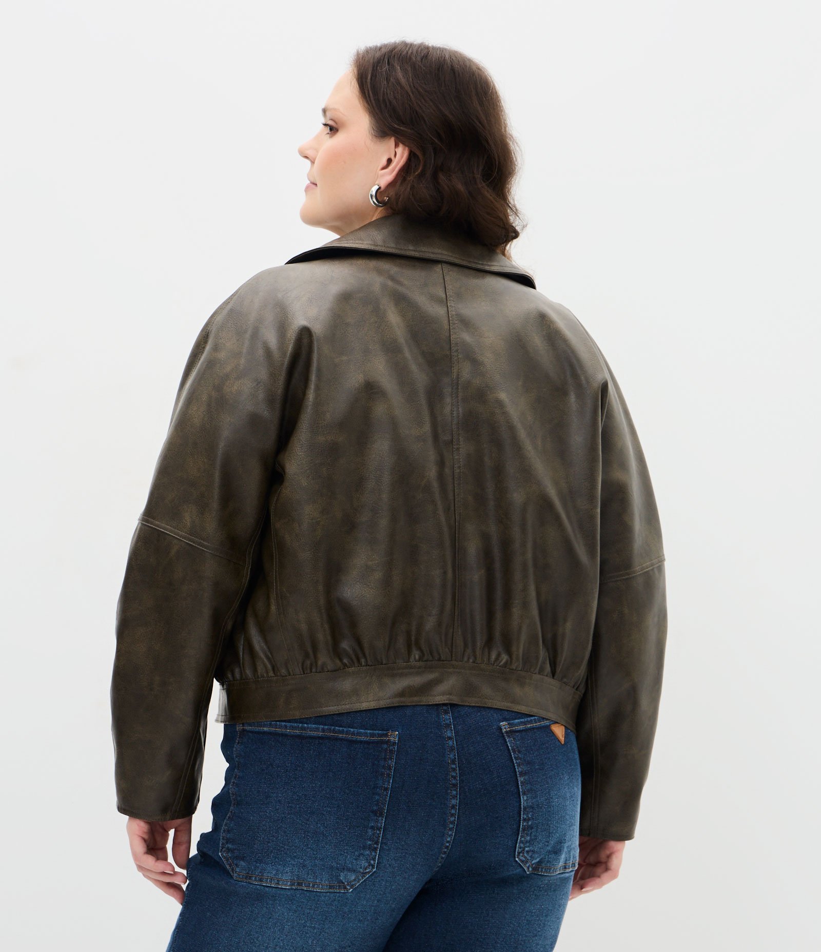 Jaqueta Bomber com Efeito Manchado Bolsos Curve e Plus Size Marrom 4