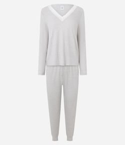 Pijama Longo Com Detalhes em Renda