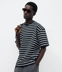Camiseta Boxy Manga Curta Listrada
