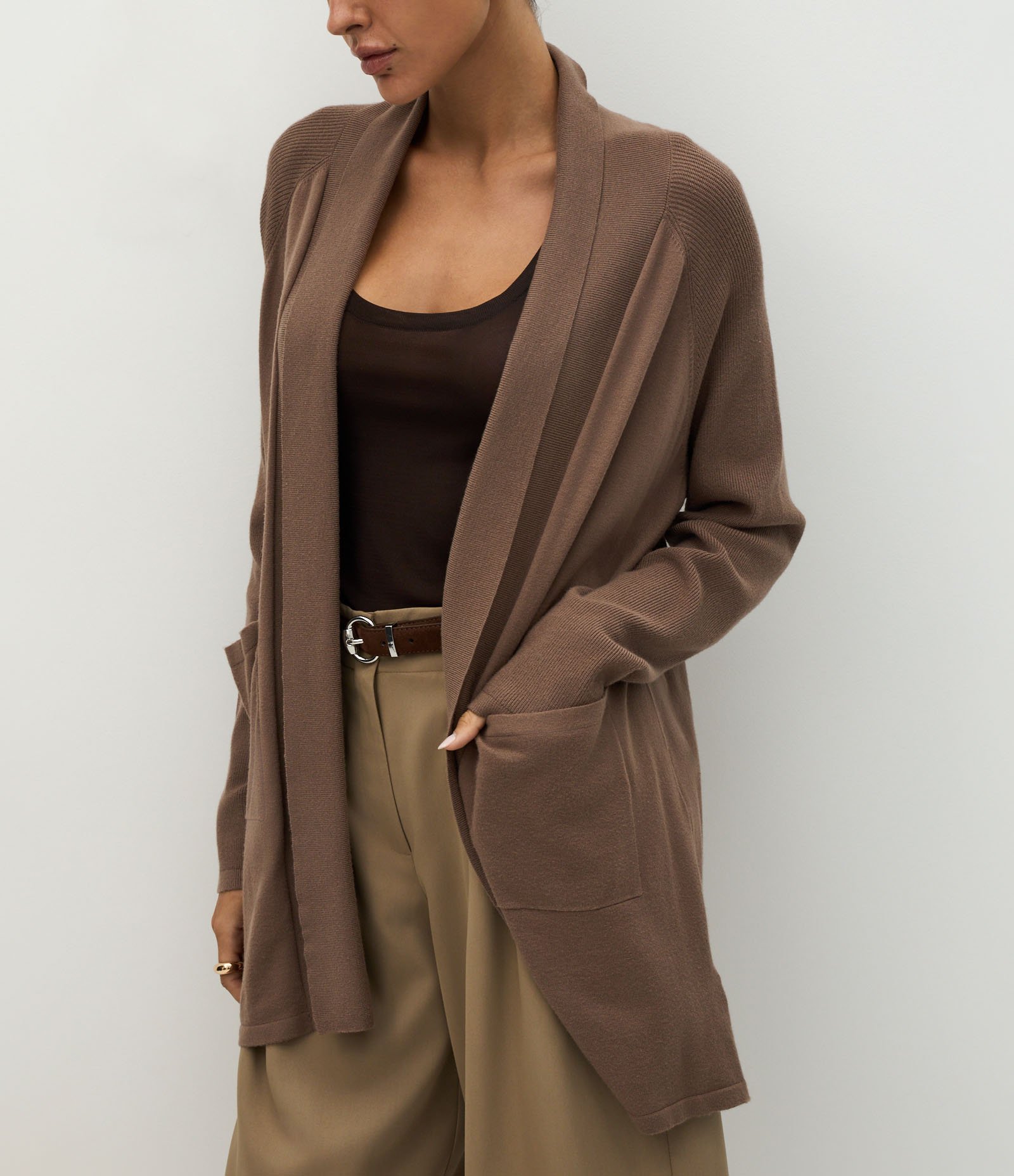 Cardigan Alongado em Tricô Bege 3