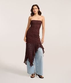 Vestido Tomara que Caia em Renda com Babado Assimétrico