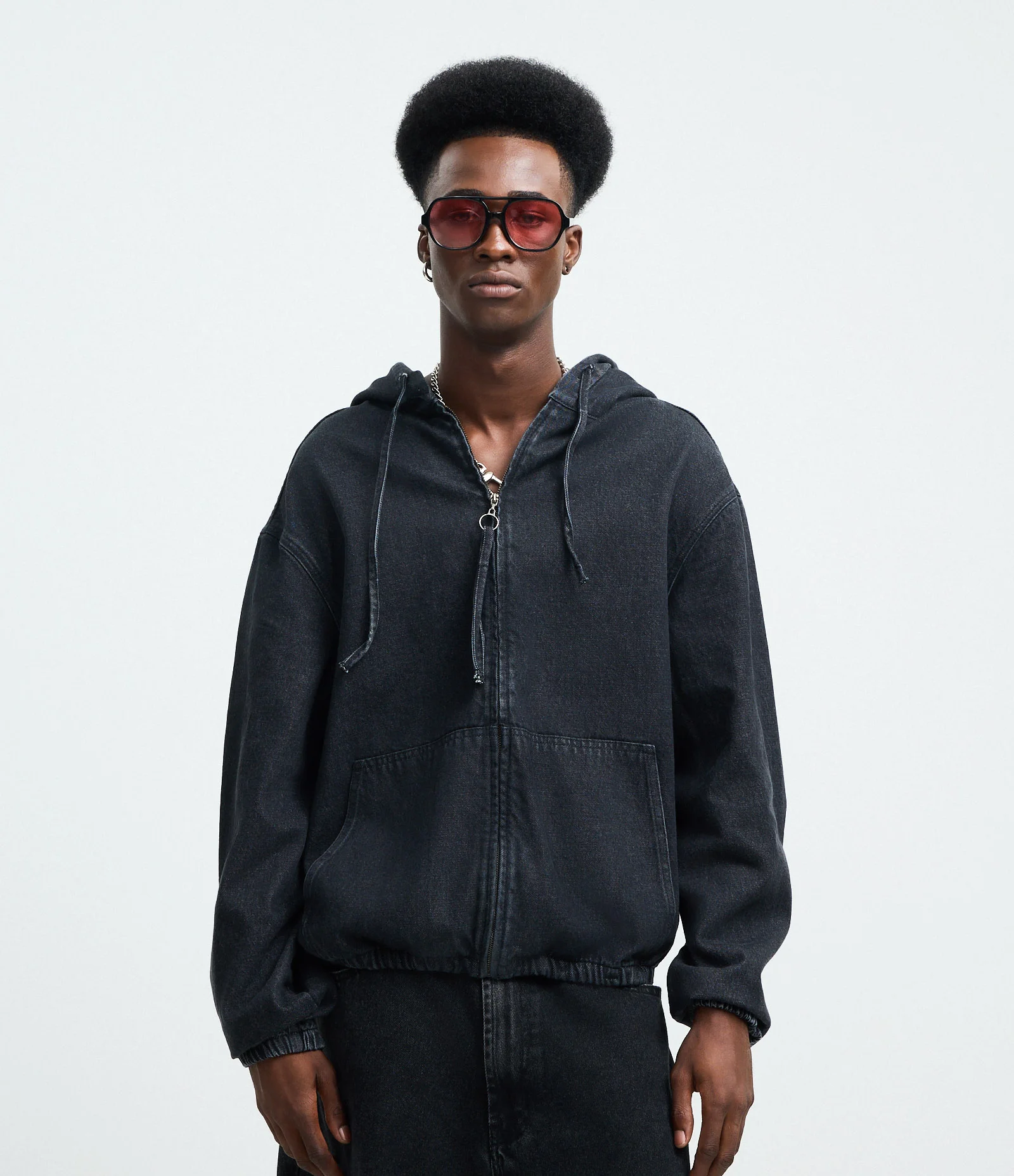 Jaqueta Bomber em Jeans com Zíper e Capuz Jeans Escuro 1