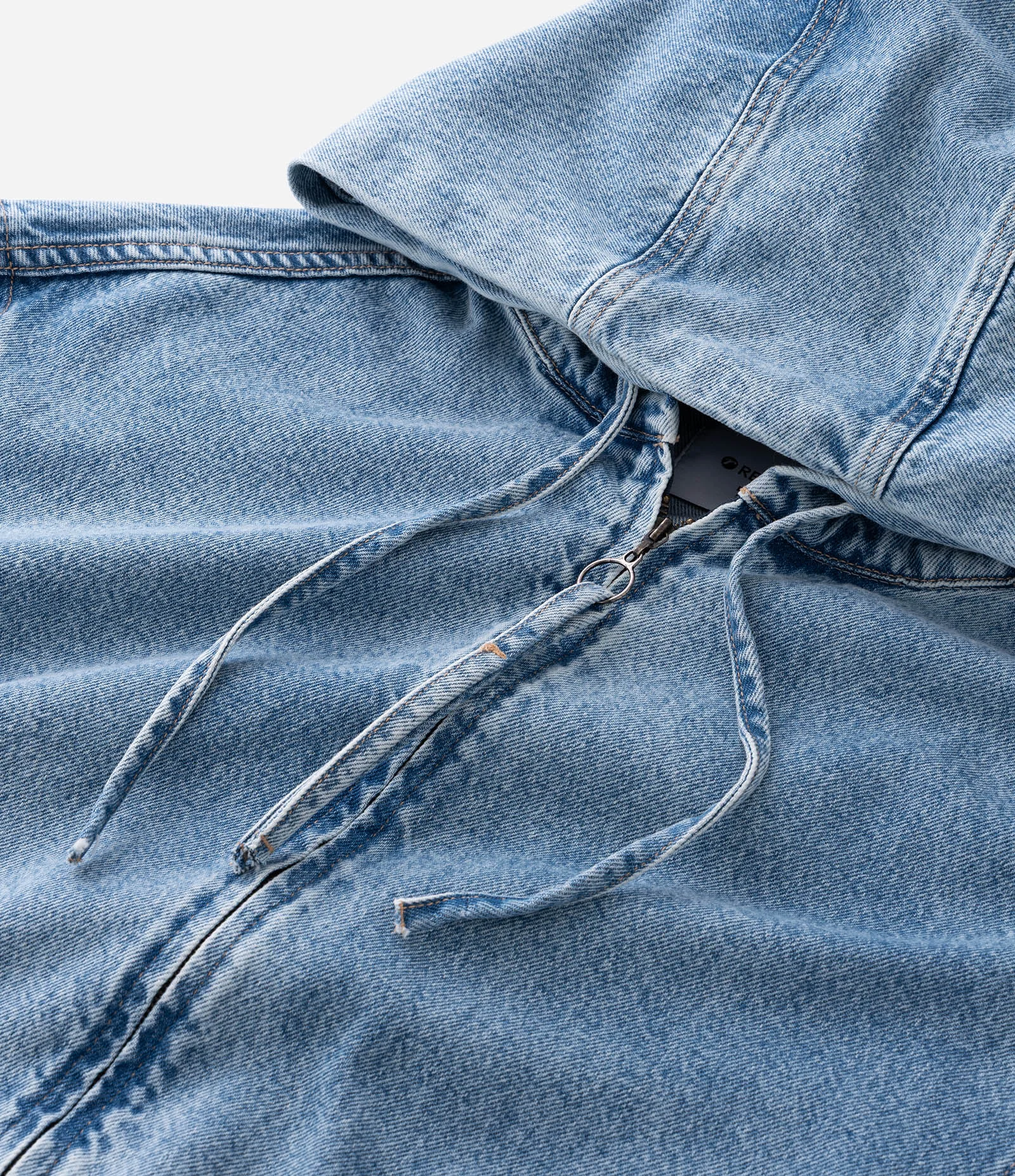 Jaqueta Bomber em Jeans com Zíper e Capuz Jeans Claro 9