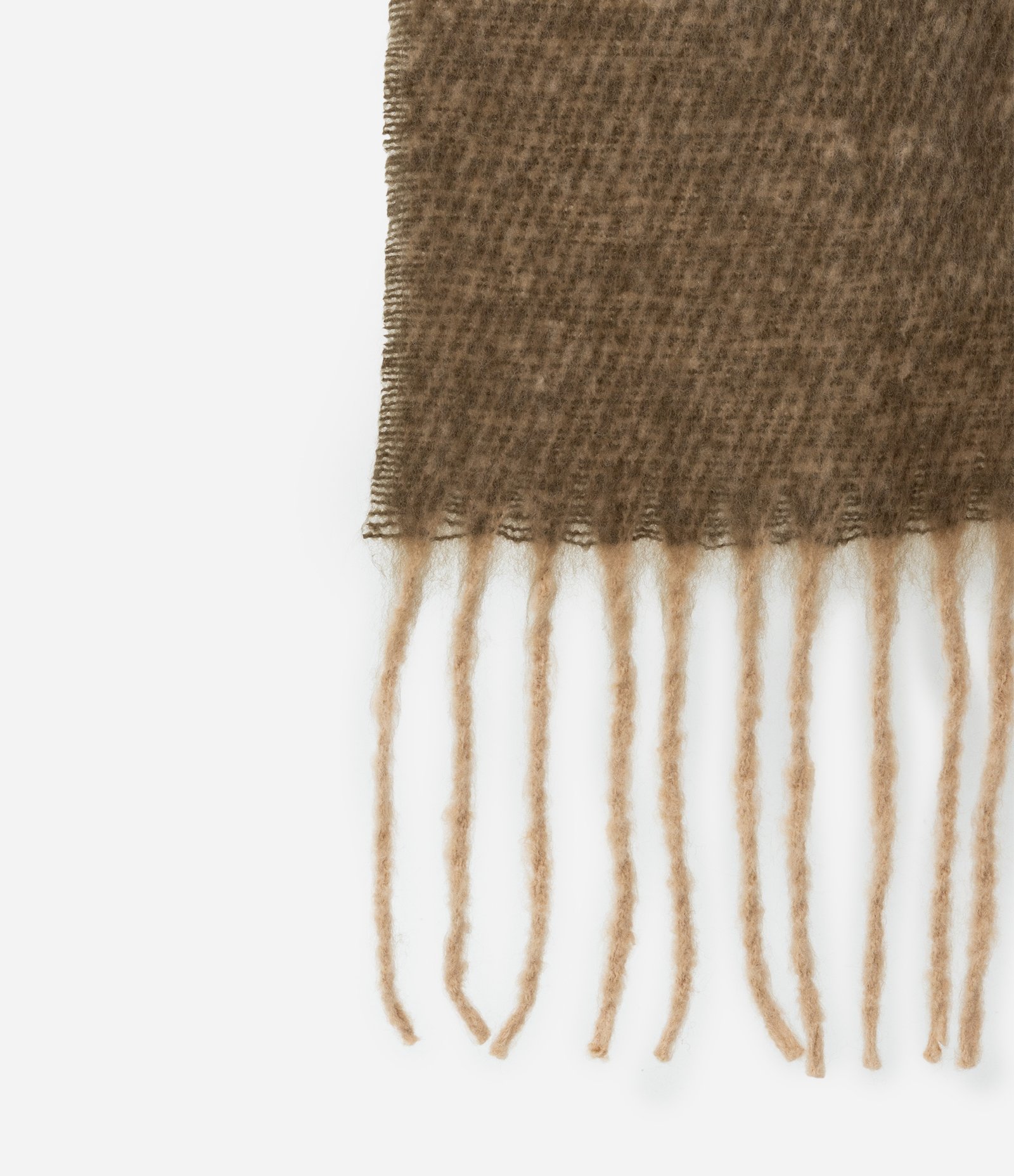 Cachecol em Flanela com Franjas e Bloco de Cor Verde 3