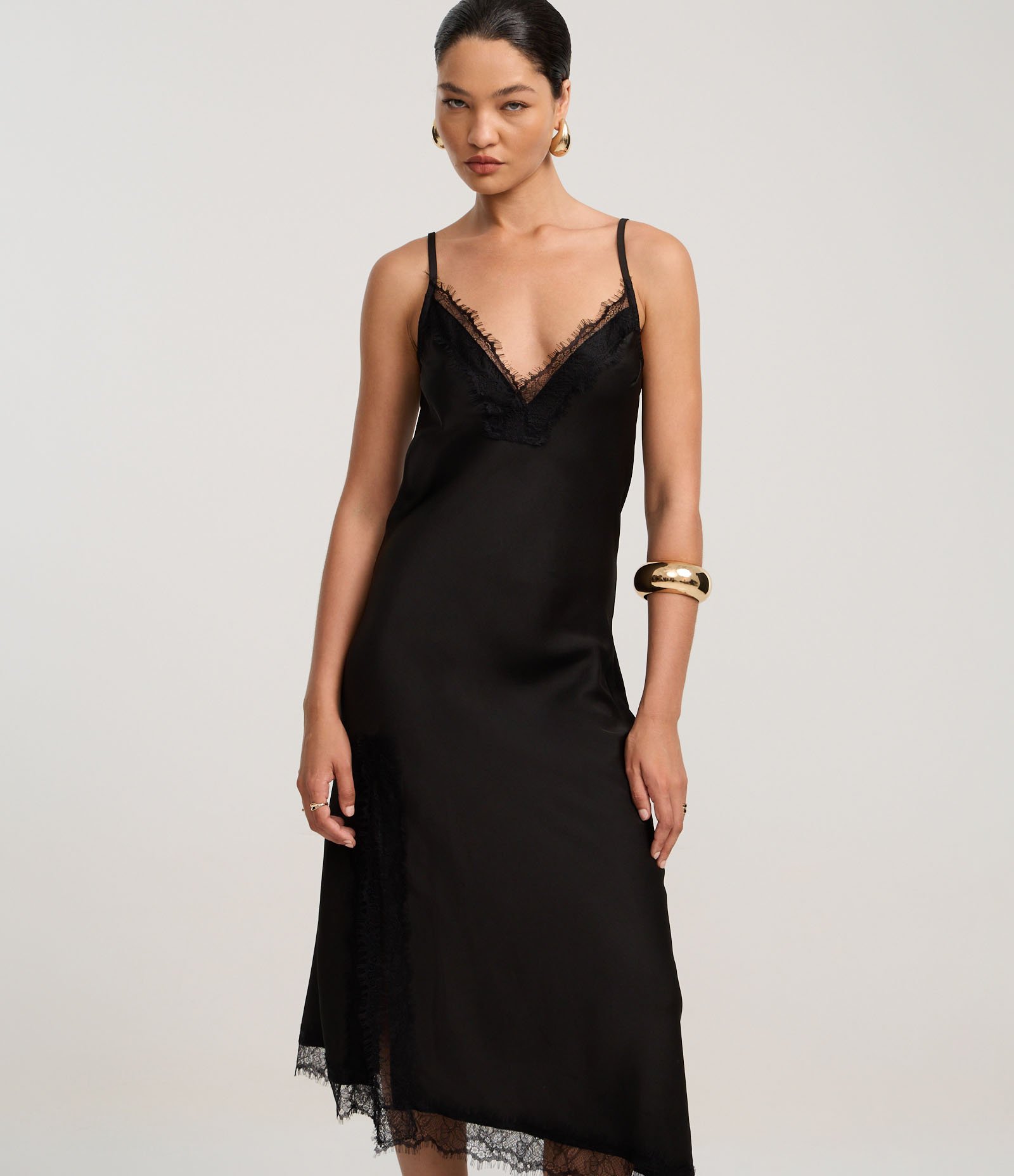 Vestido Boho Slip Dress com Efeito Acetinado e Renda Preto 2