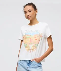 Camiseta Feminina com Manga Curta e Estampa Refúgio