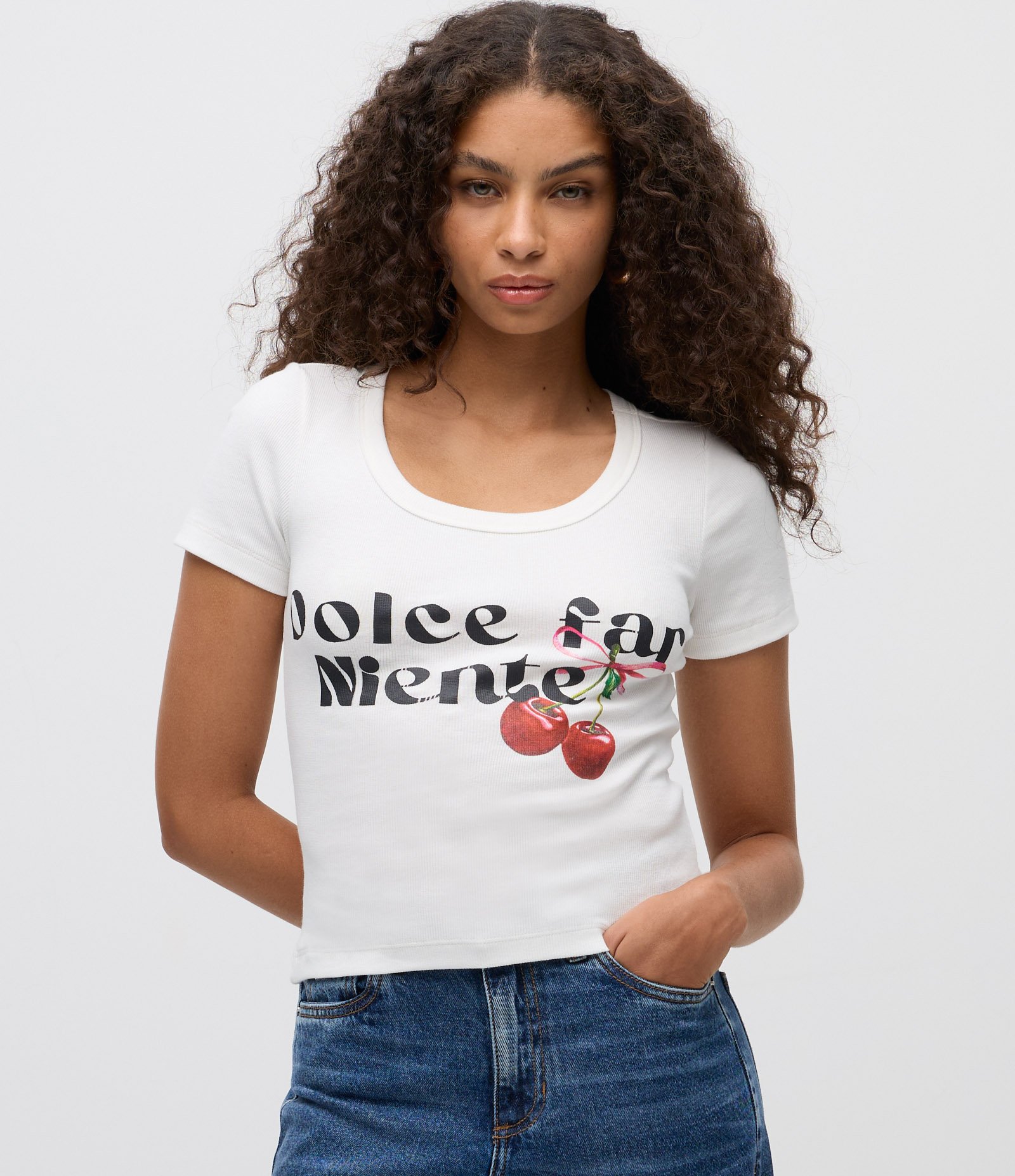 Blusa Baby Tee em Ribana com Lettering Frontal Branco 3