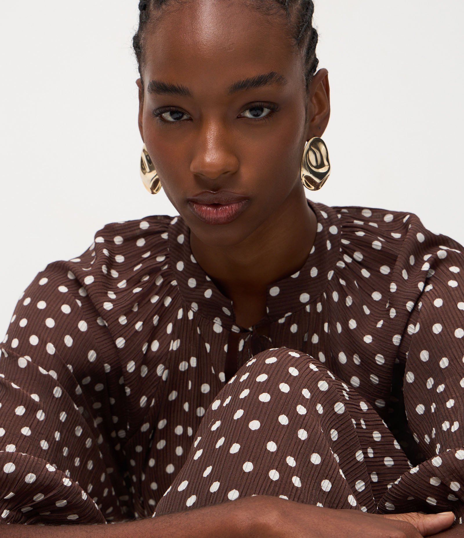 Vestido Midi Manga Longa com Estampa Poa Marrom 5