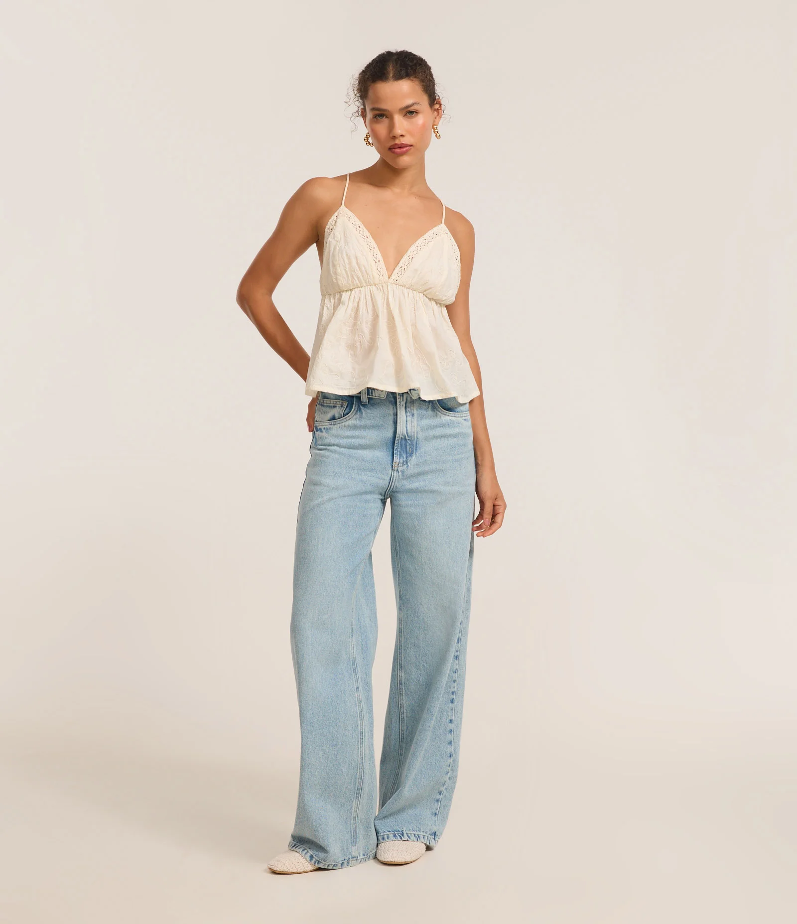 Calça Wide Leg em Jeans com Cós Virado Claro 1