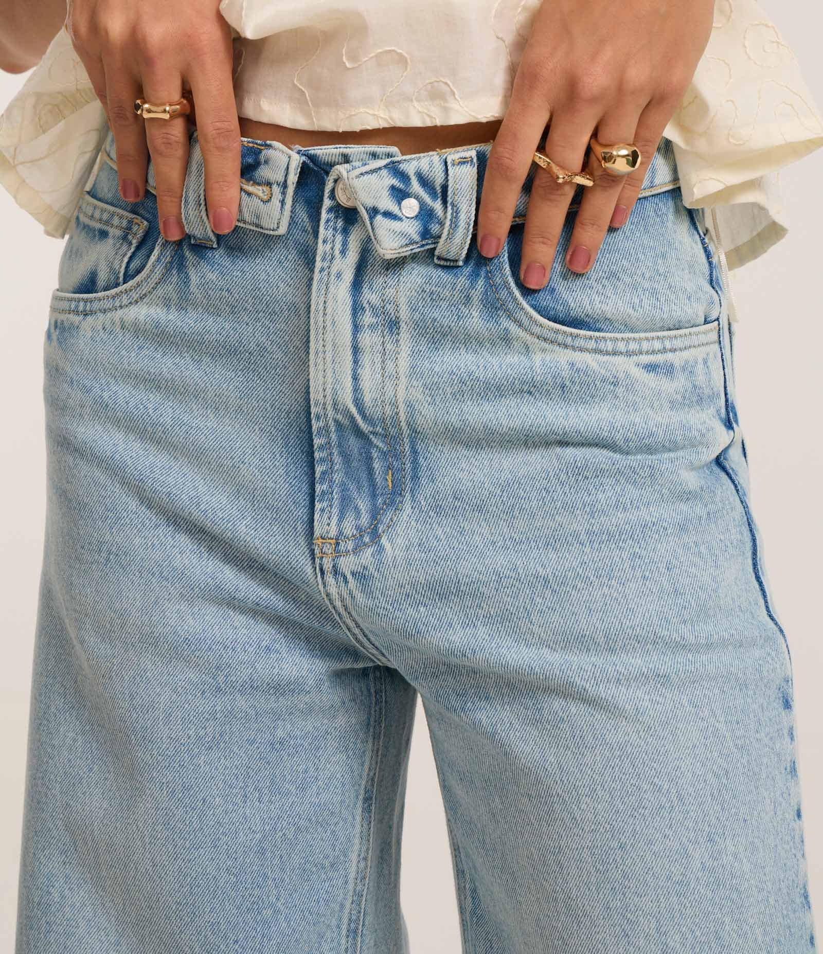 Calça Wide Leg em Jeans com Cós Virado Claro 4